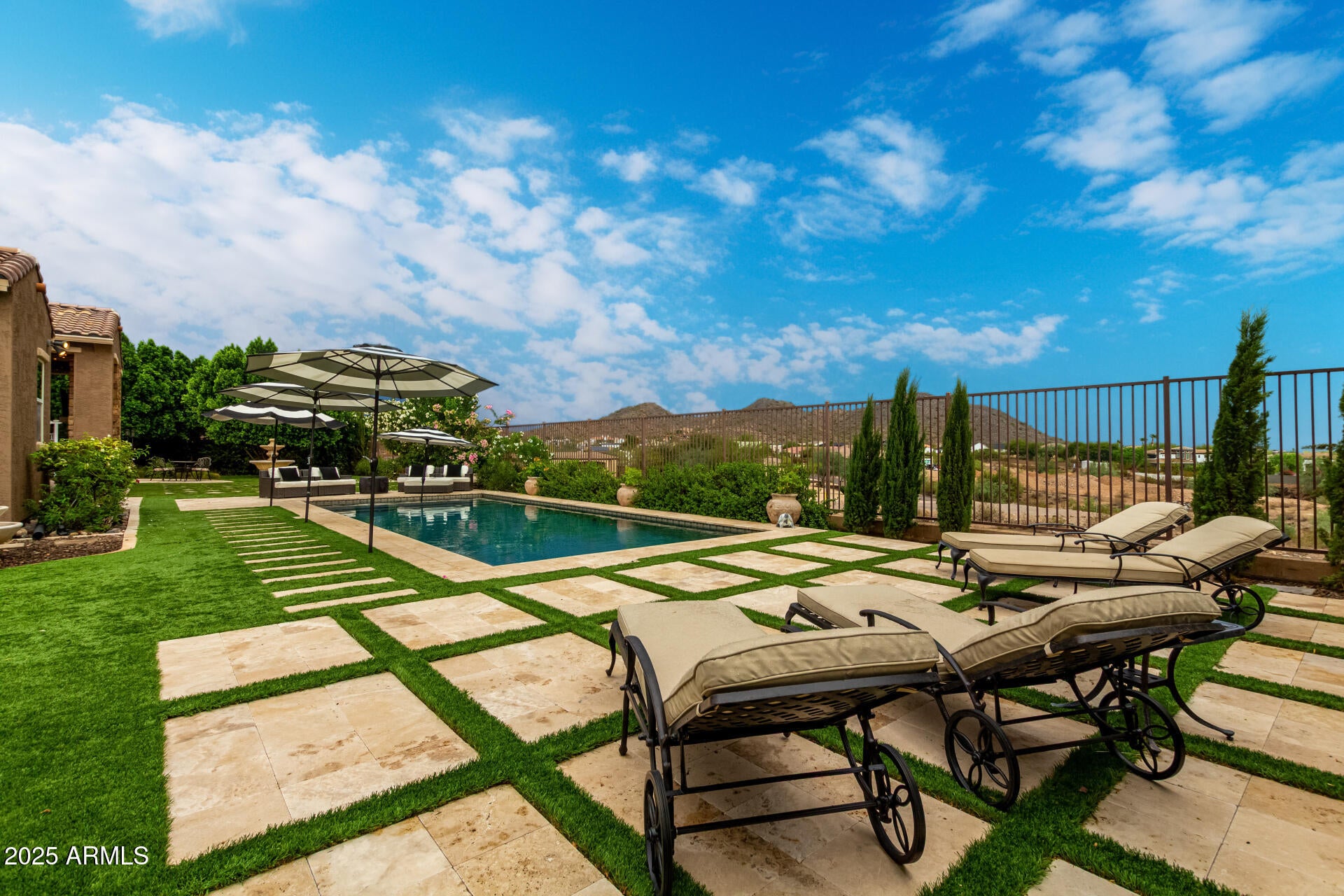 QUERENCIA - Residential