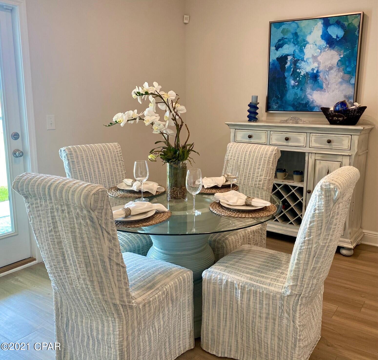 Emerald Cove Villas - Residential