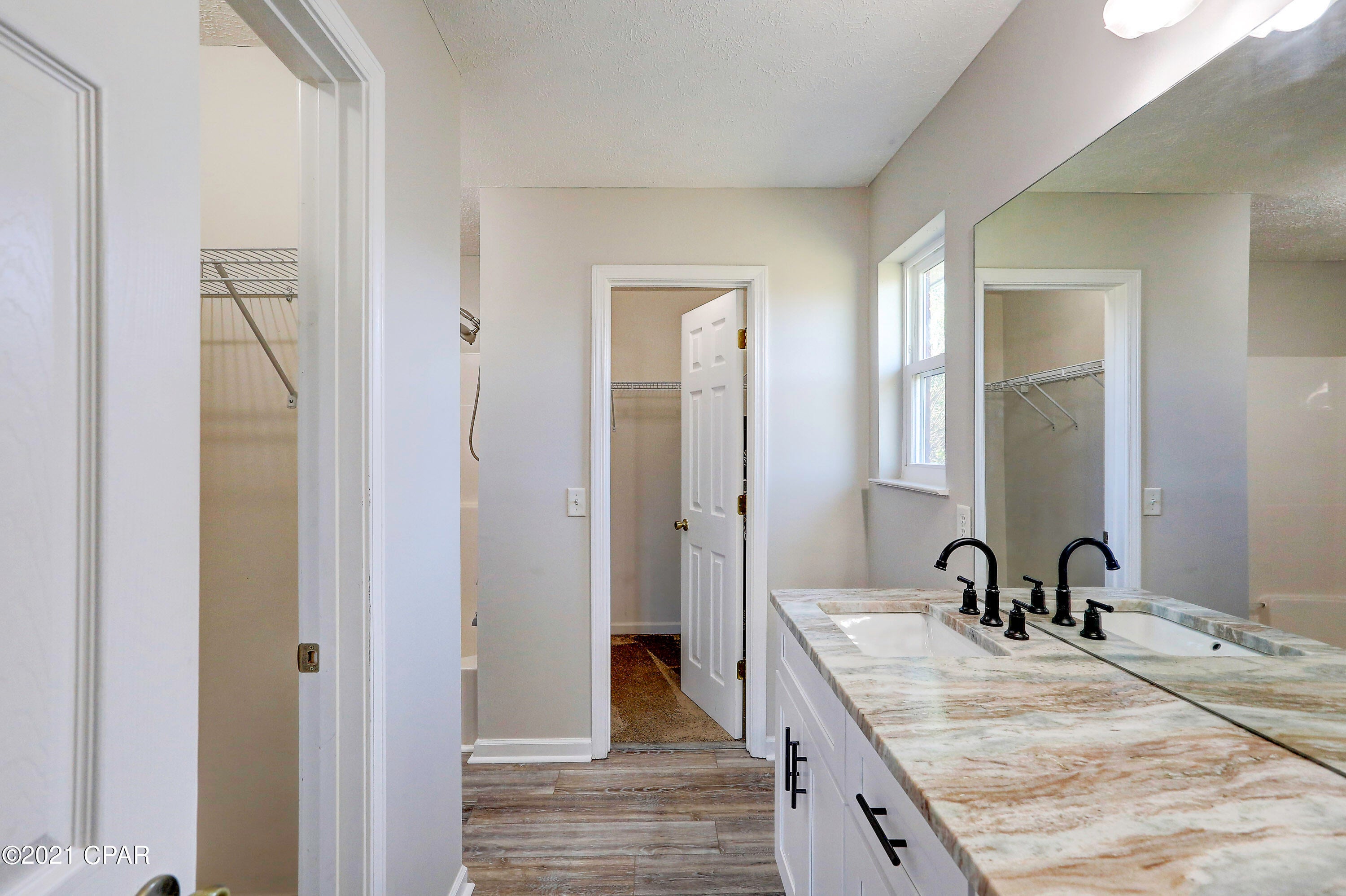 Brentwood Estates - Residential