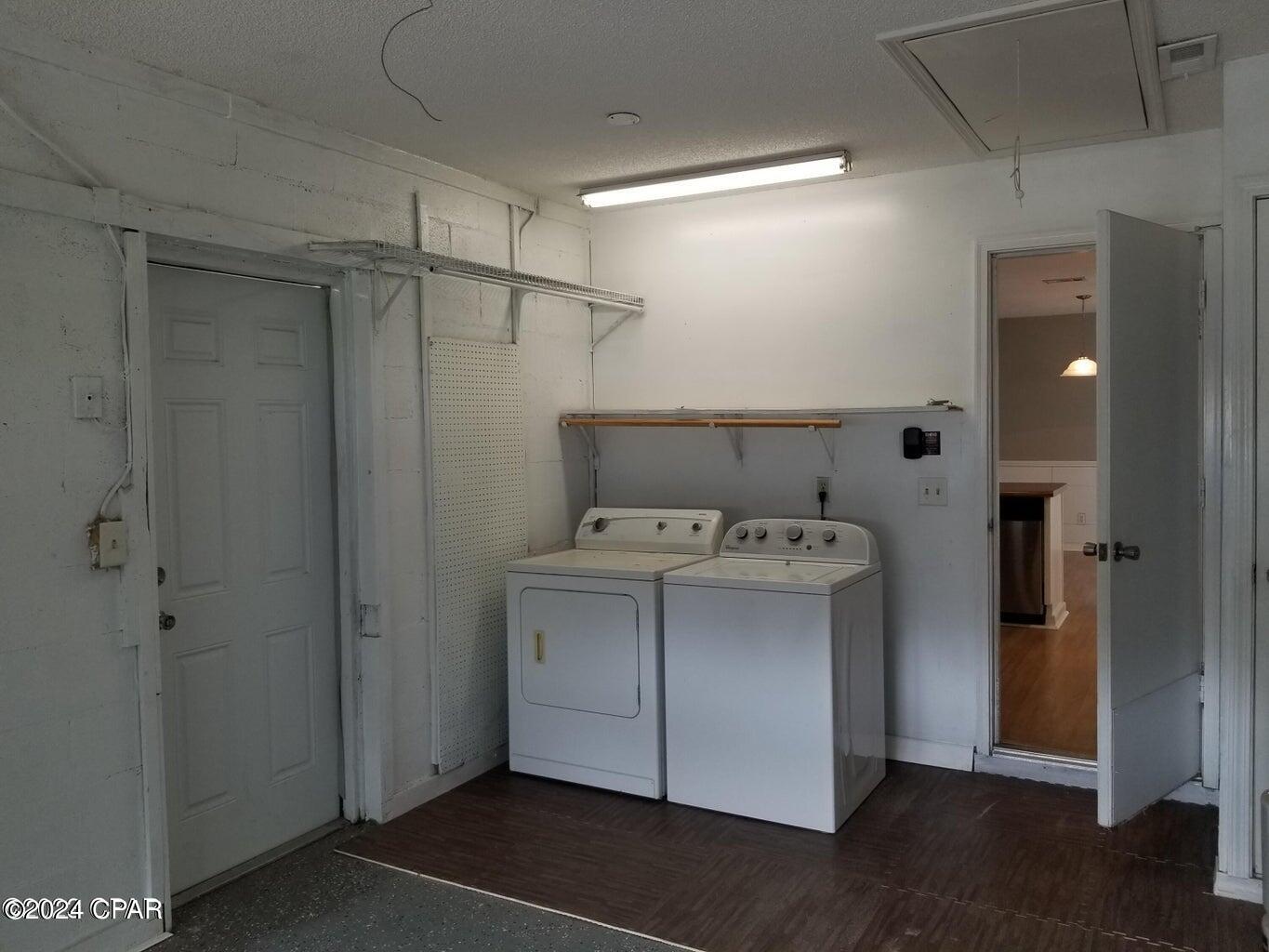 Lakeside - Residential Lease