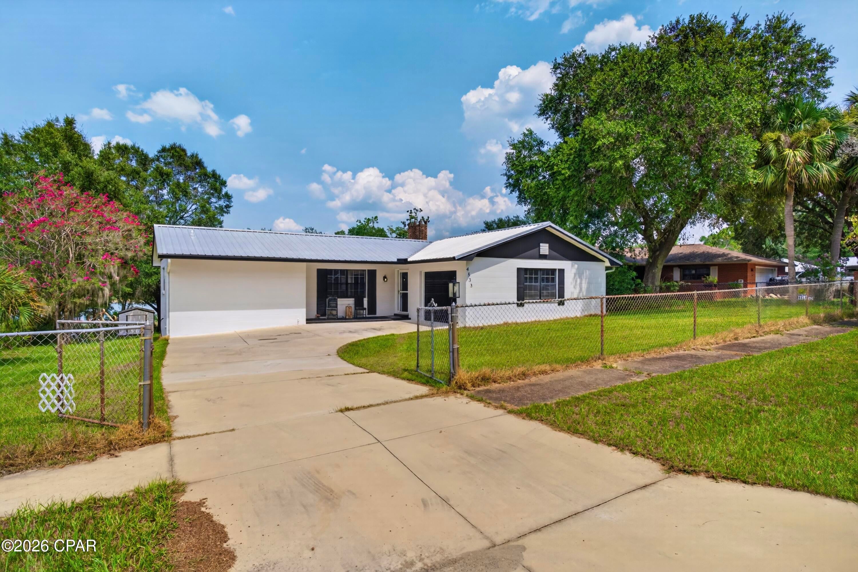 Sunny Hills - Residential