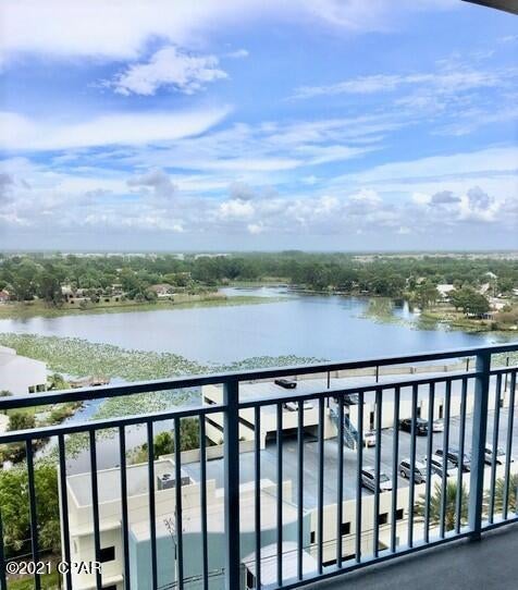 Sterling Breeze - Residential