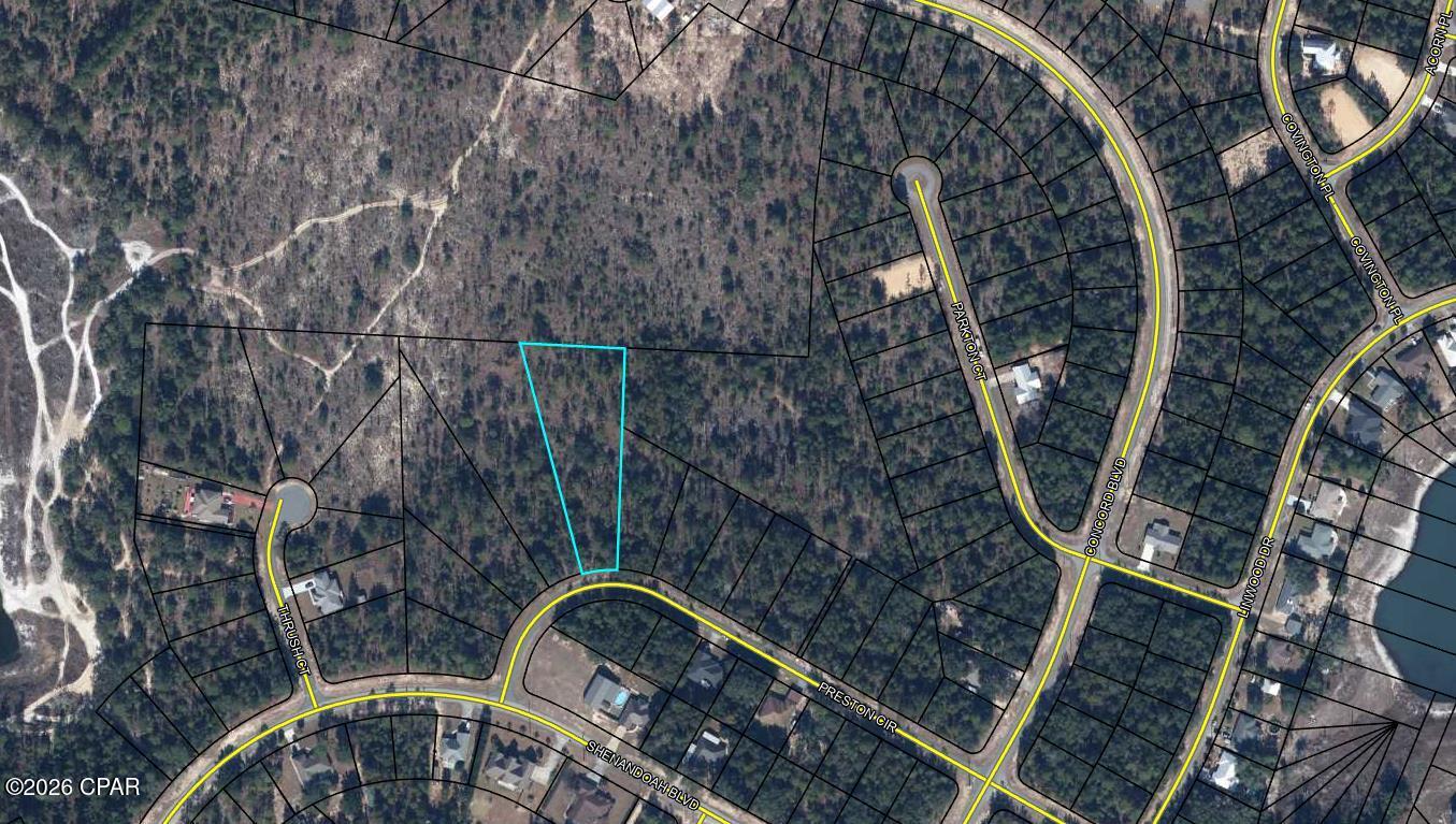 Huge (1.36 acre) building lot in Sunny Hills. Convenient location not far off HWY 77 for that easy commute. Located approximately 25 miles to Panama City and 18 miles to Chipley and I-10. There are several national builders working in Sunny Hills to accommodate the growth pushing north out of town. HWY 77 is now 4 laned all the way to Panama City. This community features a popular and affordable 18 hole golf course and many fine fishing lakes. Great opportunity to invest in the future of the Florida Panhandle. Deed restricted community (no manufactured homes).