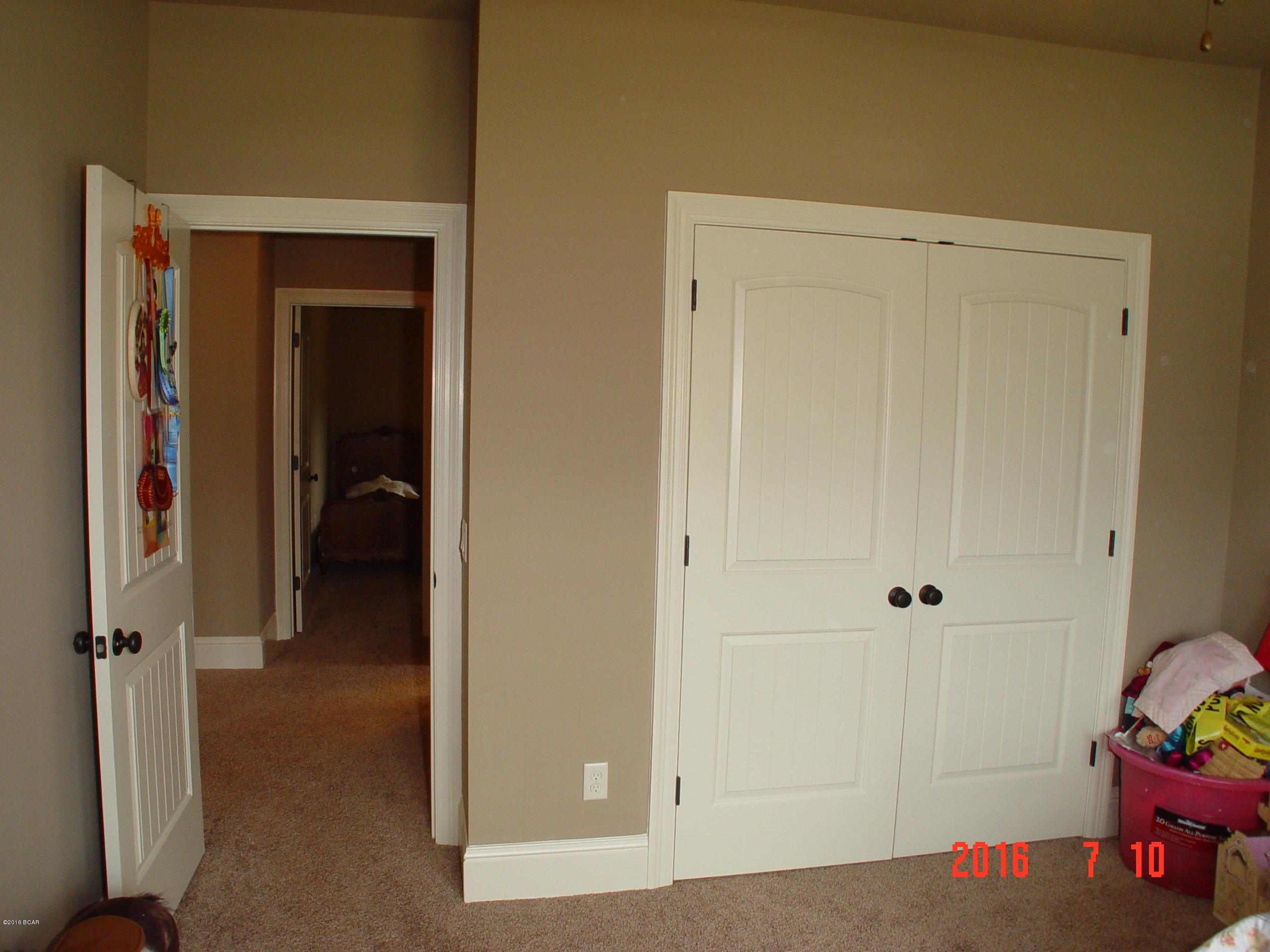 College Oaks - Residential Lease