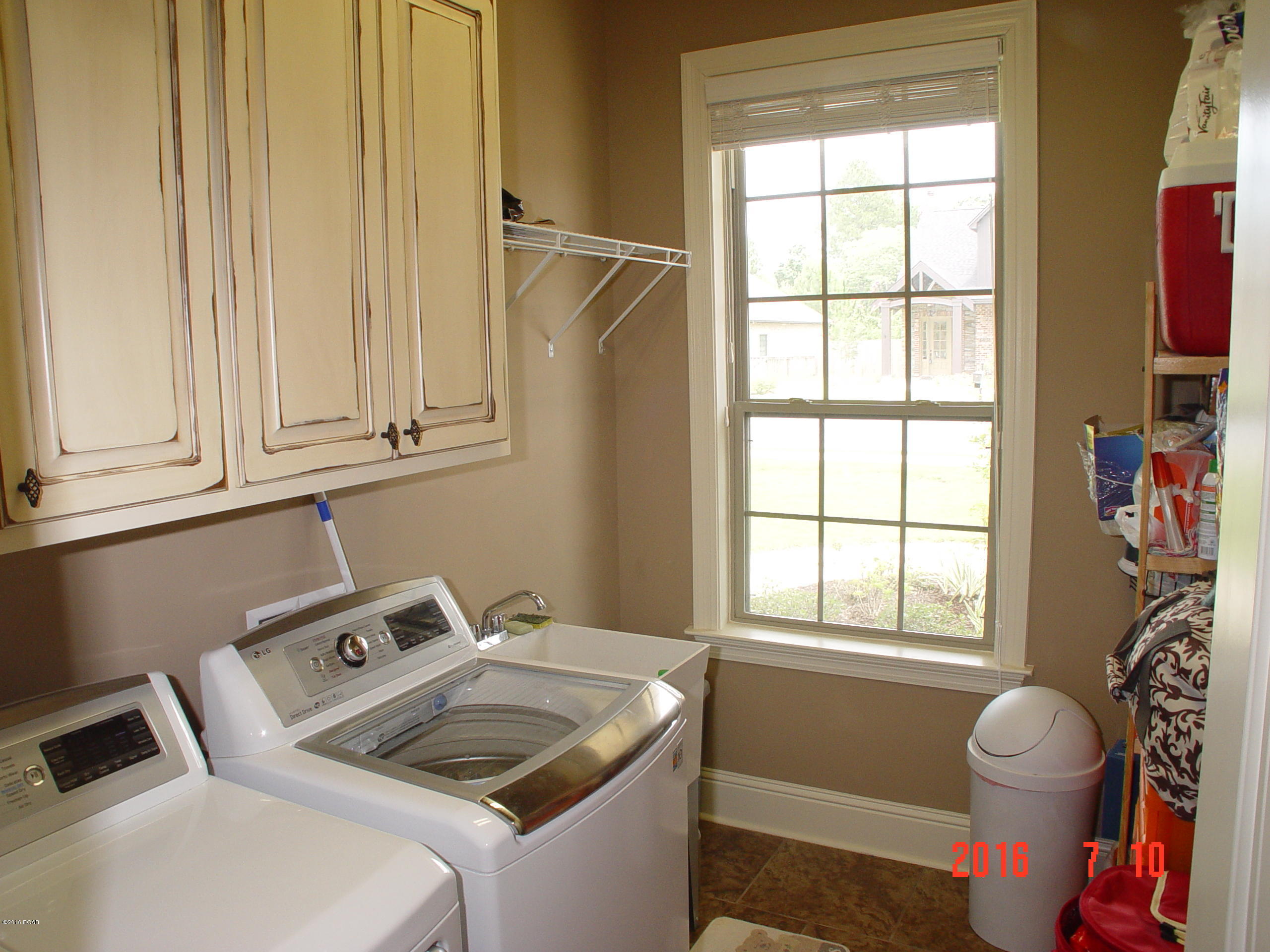 College Oaks - Residential Lease