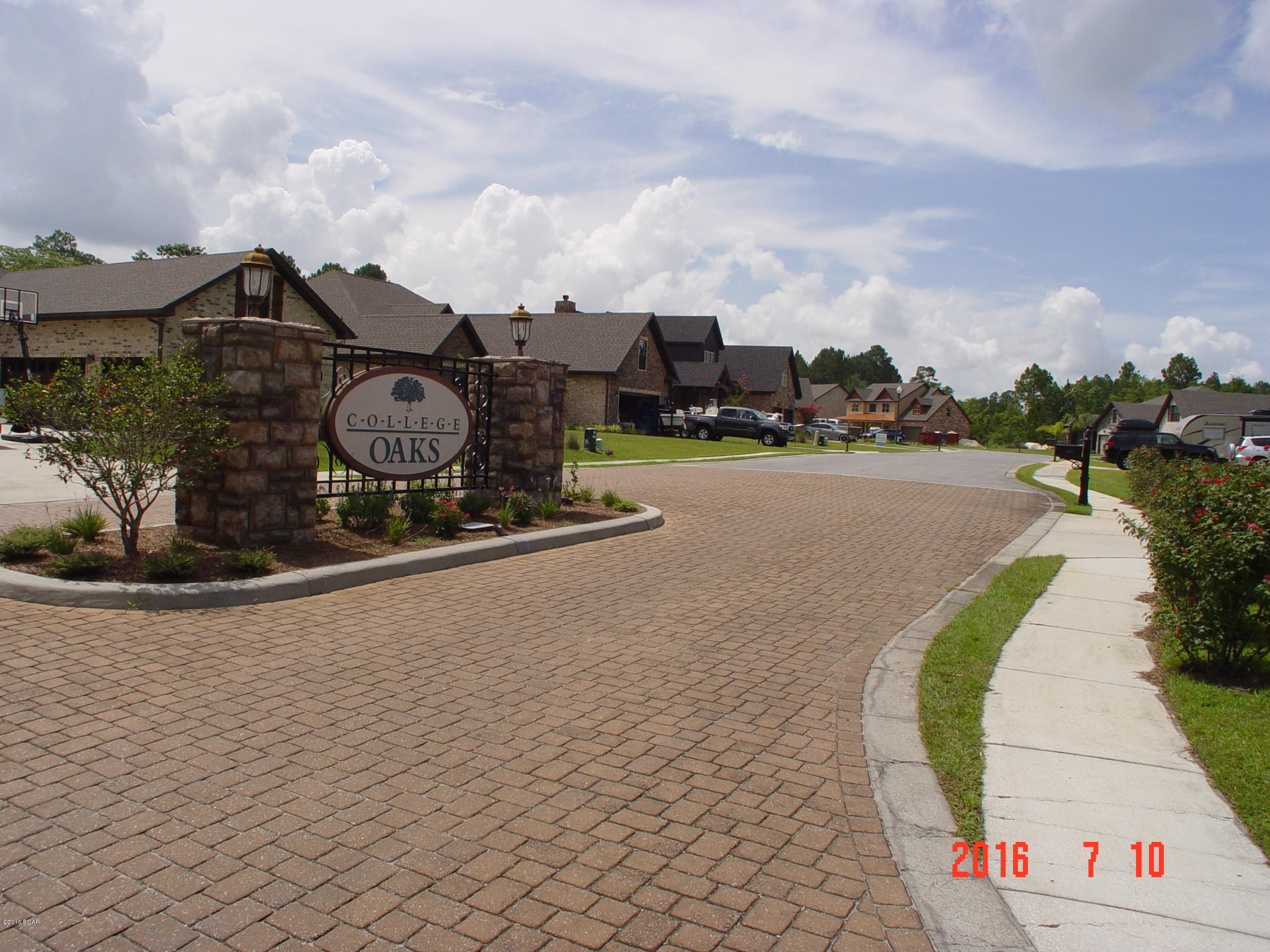 College Oaks - Residential Lease