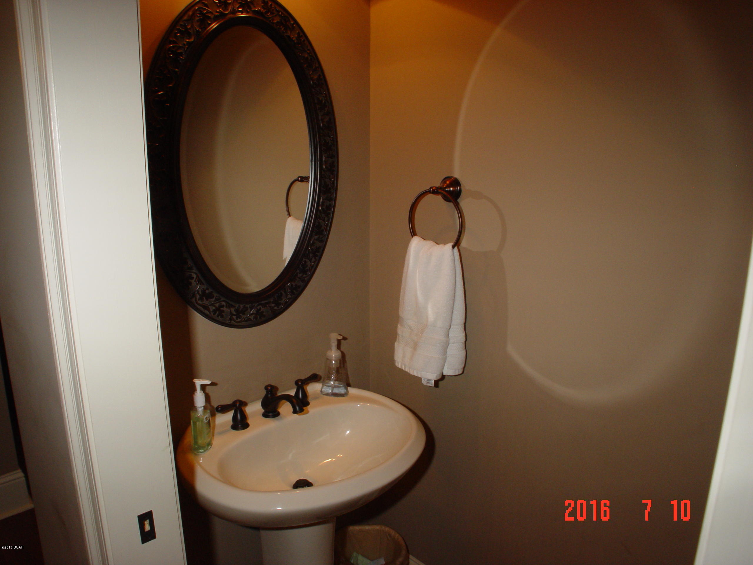 College Oaks - Residential Lease