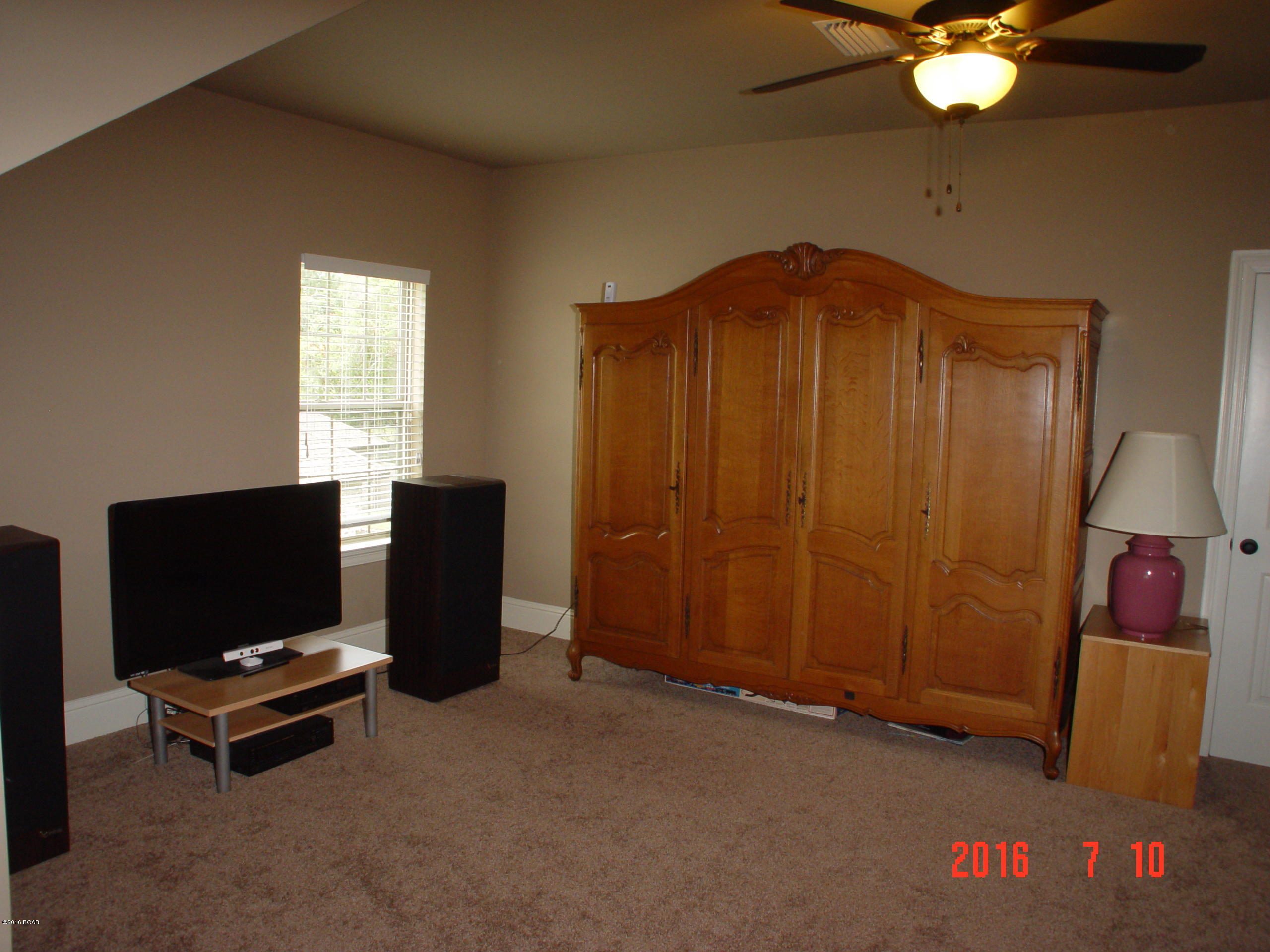 College Oaks - Residential Lease