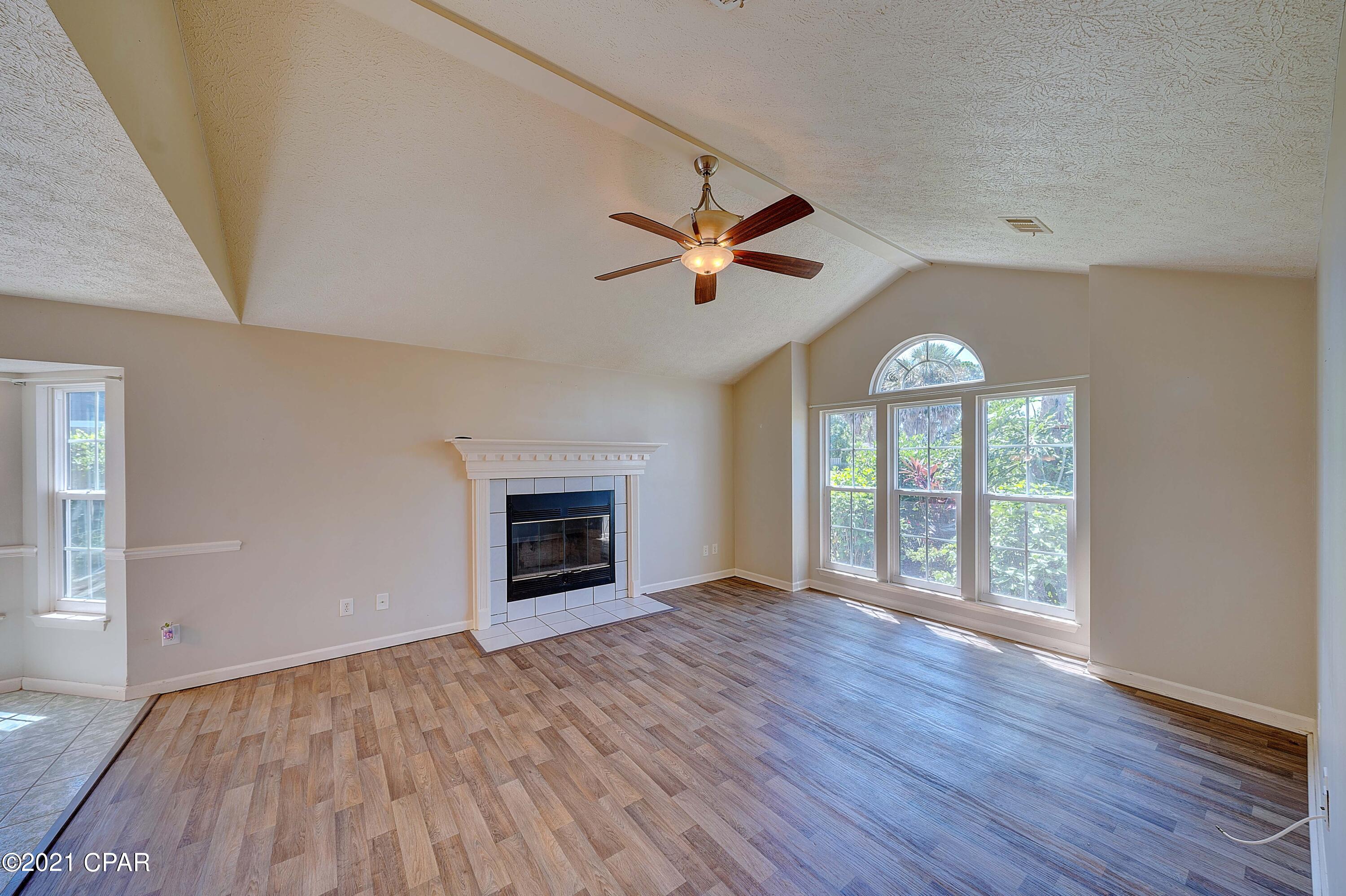 Treasure Palms - Residential
