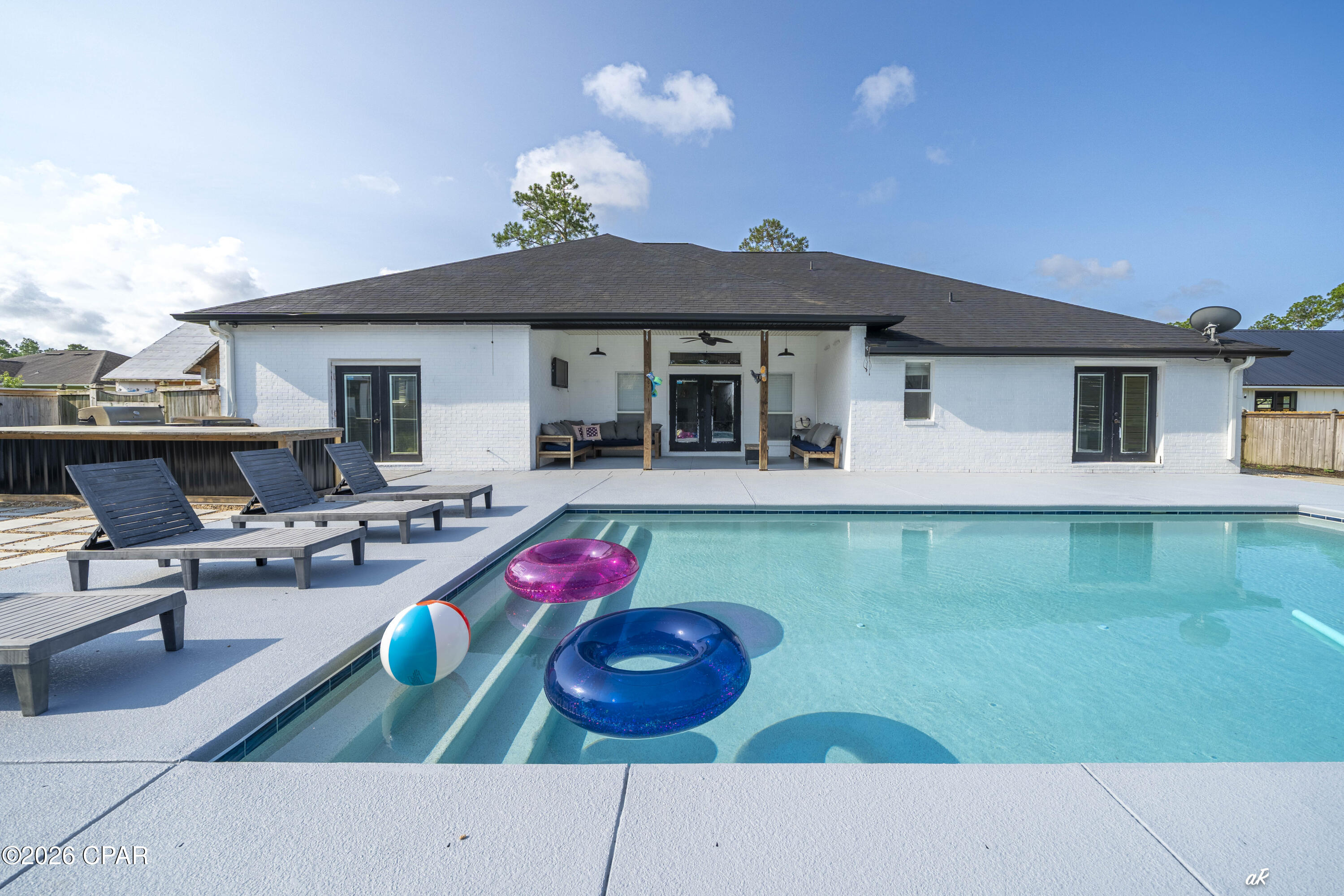 White Oaks - Residential