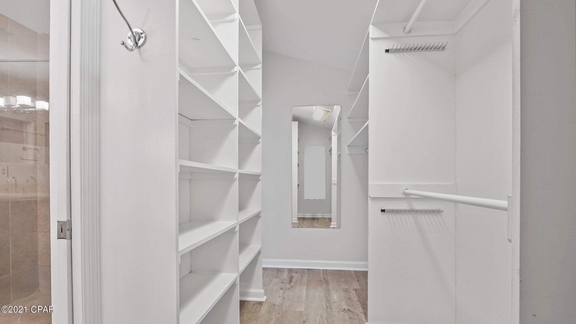 Bid-A-Wee North 1st Add - Residential