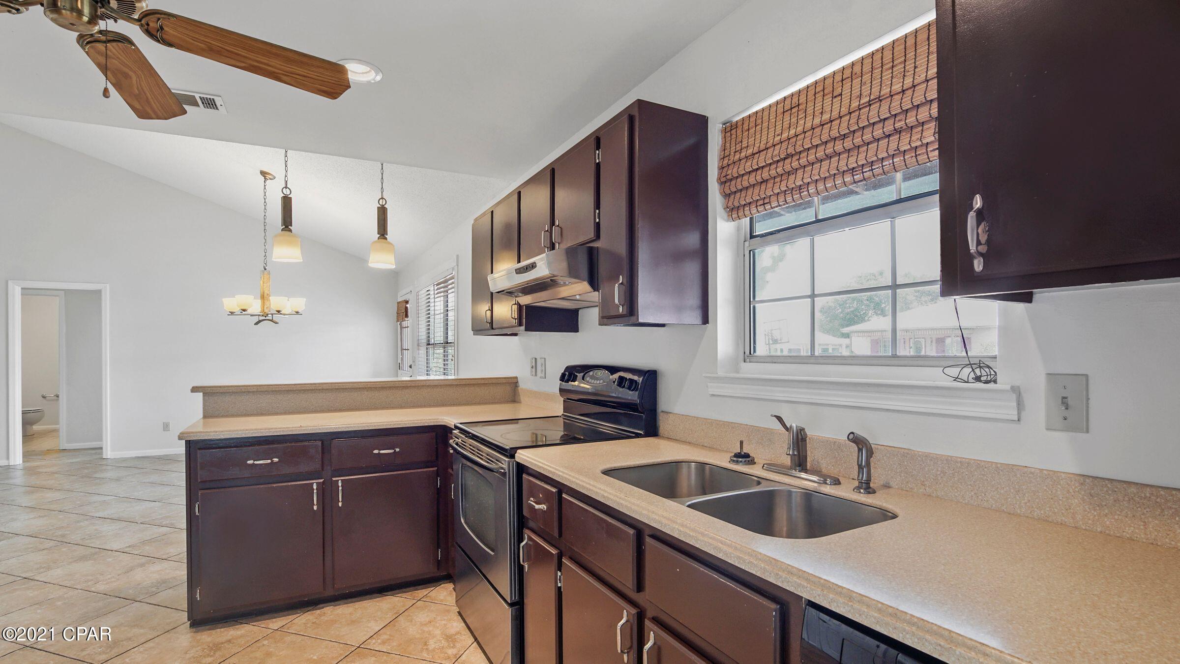 Bid-A-Wee North 1st Add - Residential