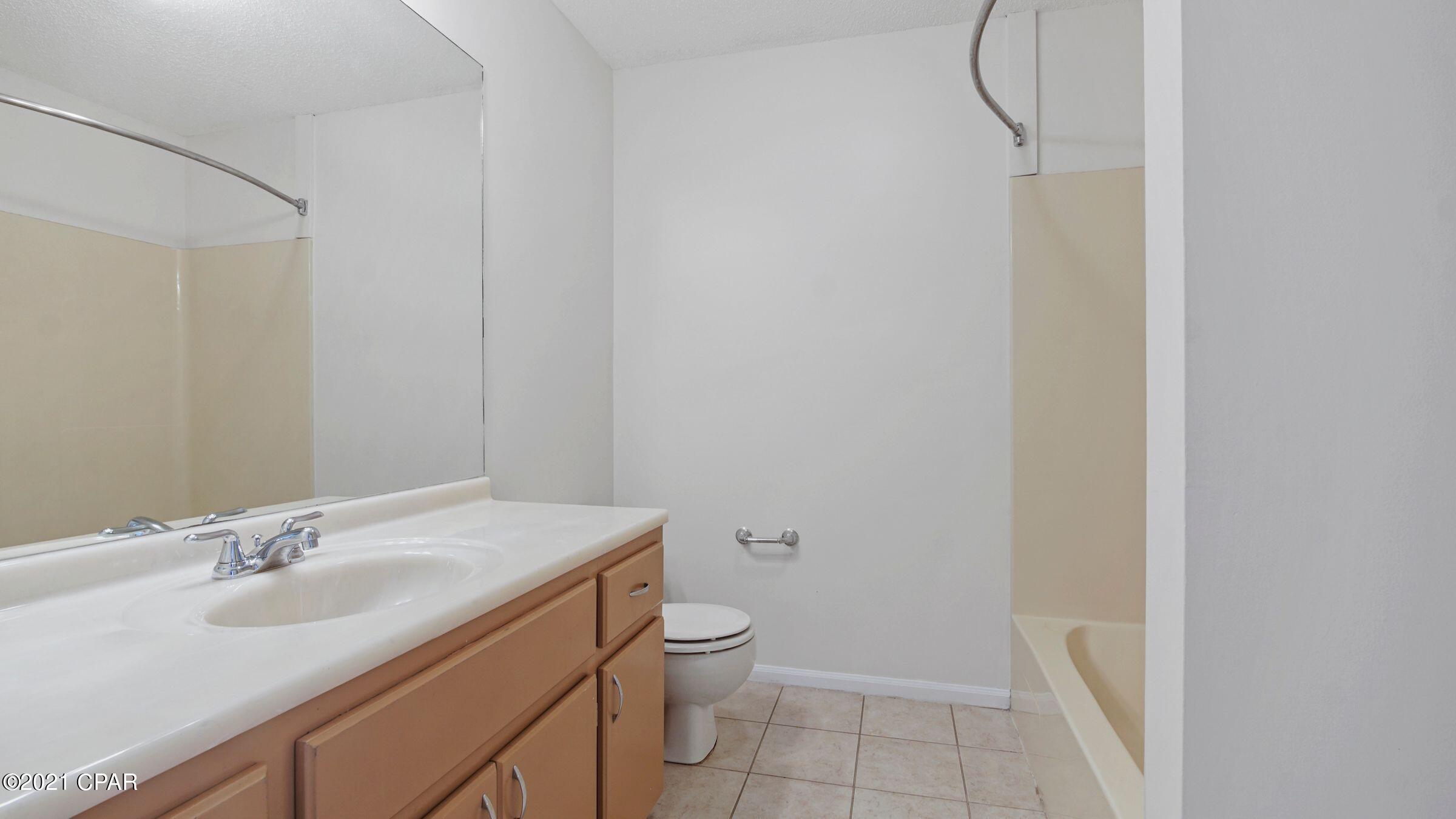 Bid-A-Wee North 1st Add - Residential