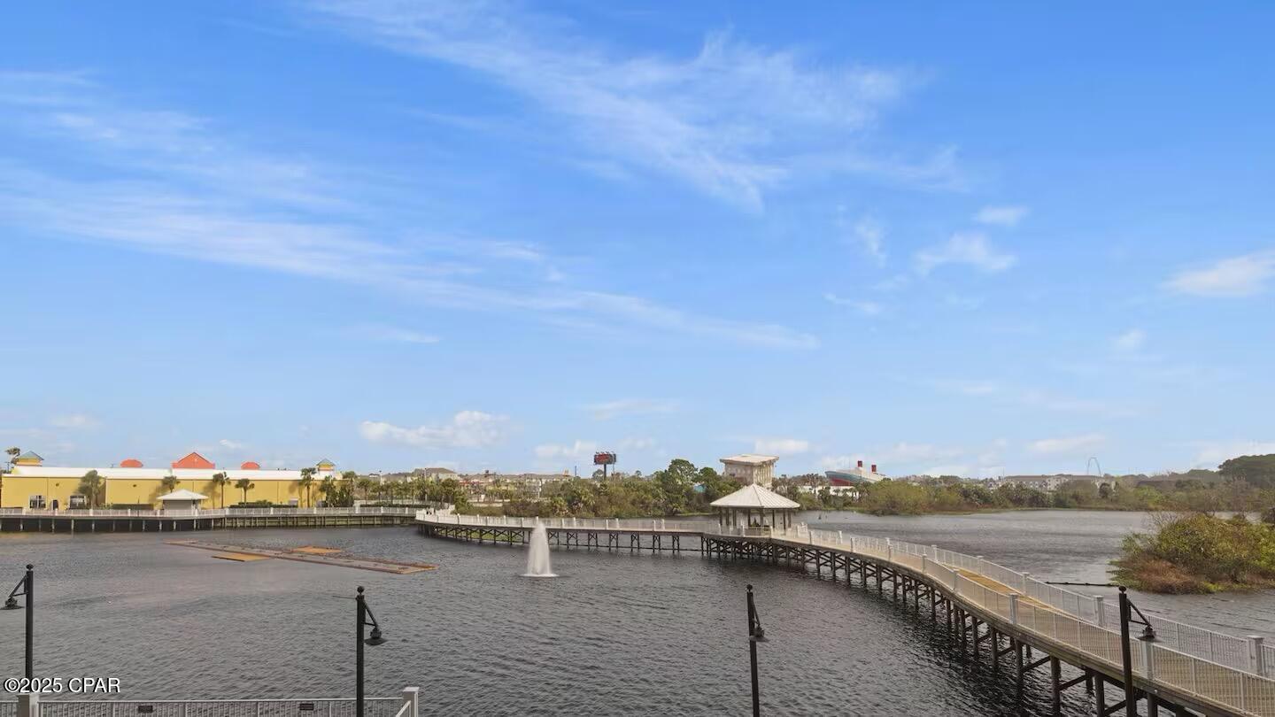 Laketown Wharf - Residential
