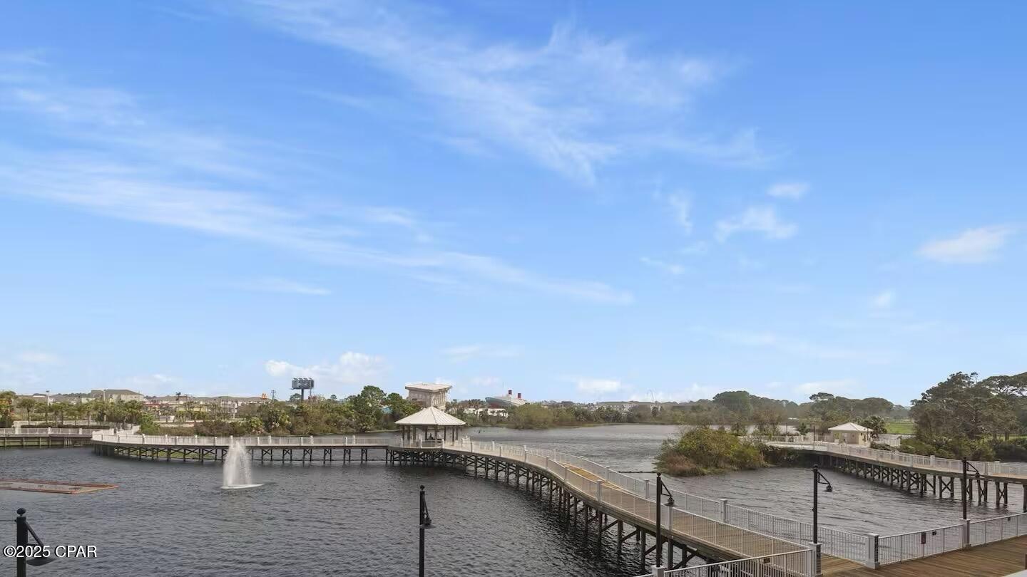 Laketown Wharf - Residential