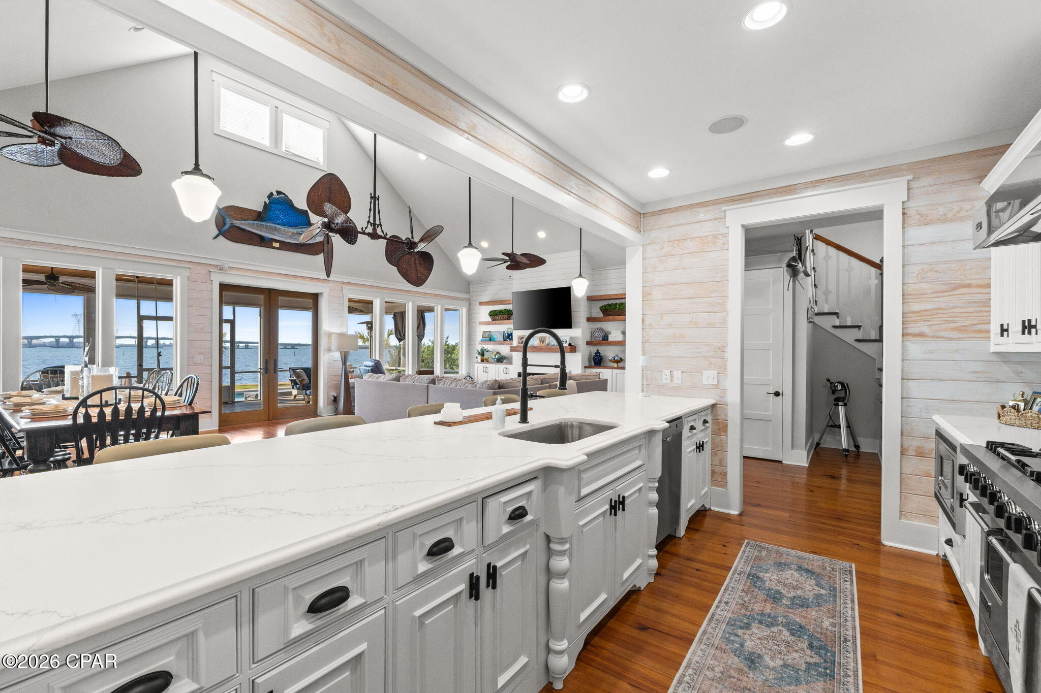 Dolphin Bay - Residential