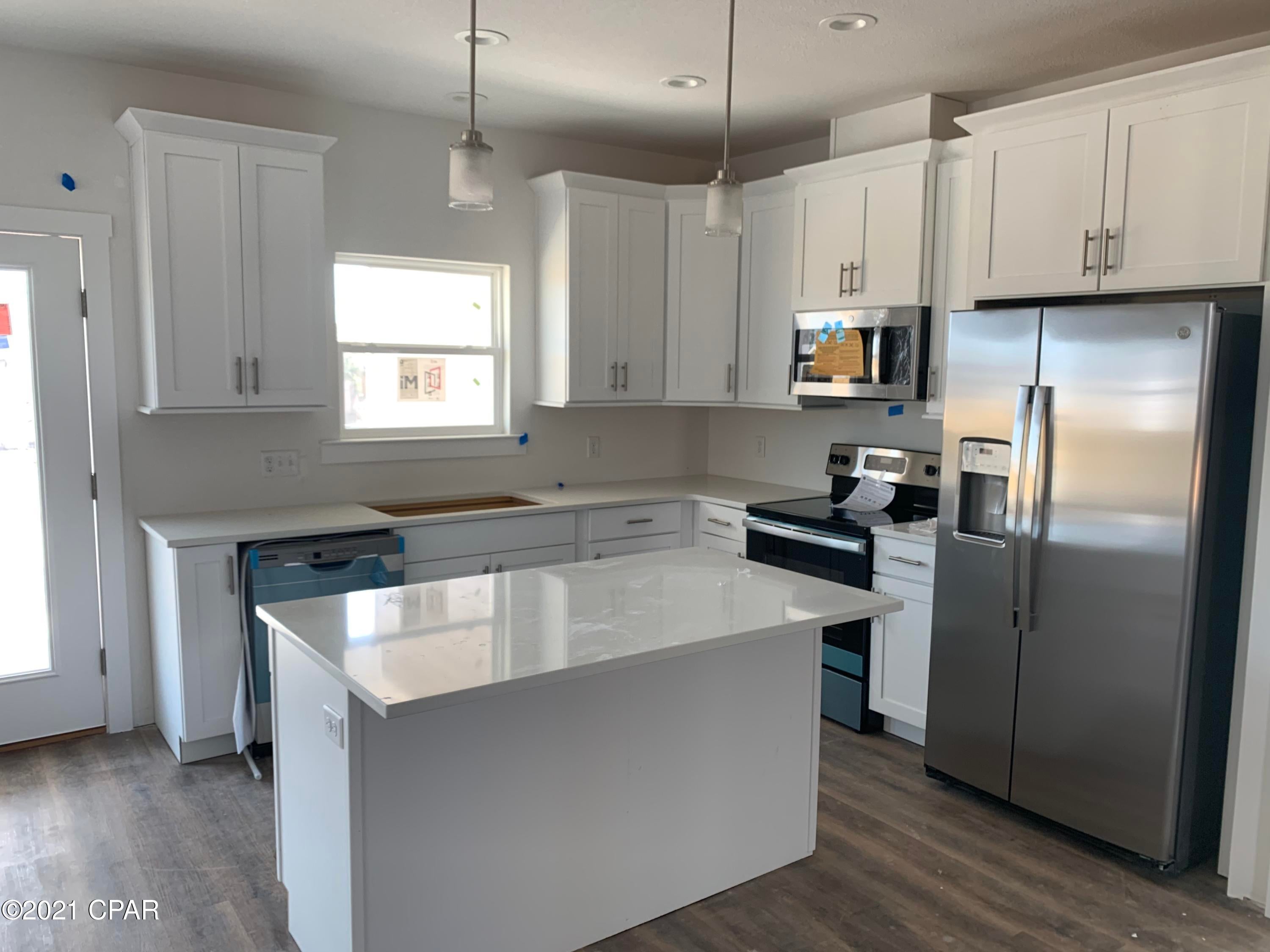 Brand new 4bd 2 bth construction in heart of Lynn Haven. Open floorplan with stainless appliances and upgraded finishes.