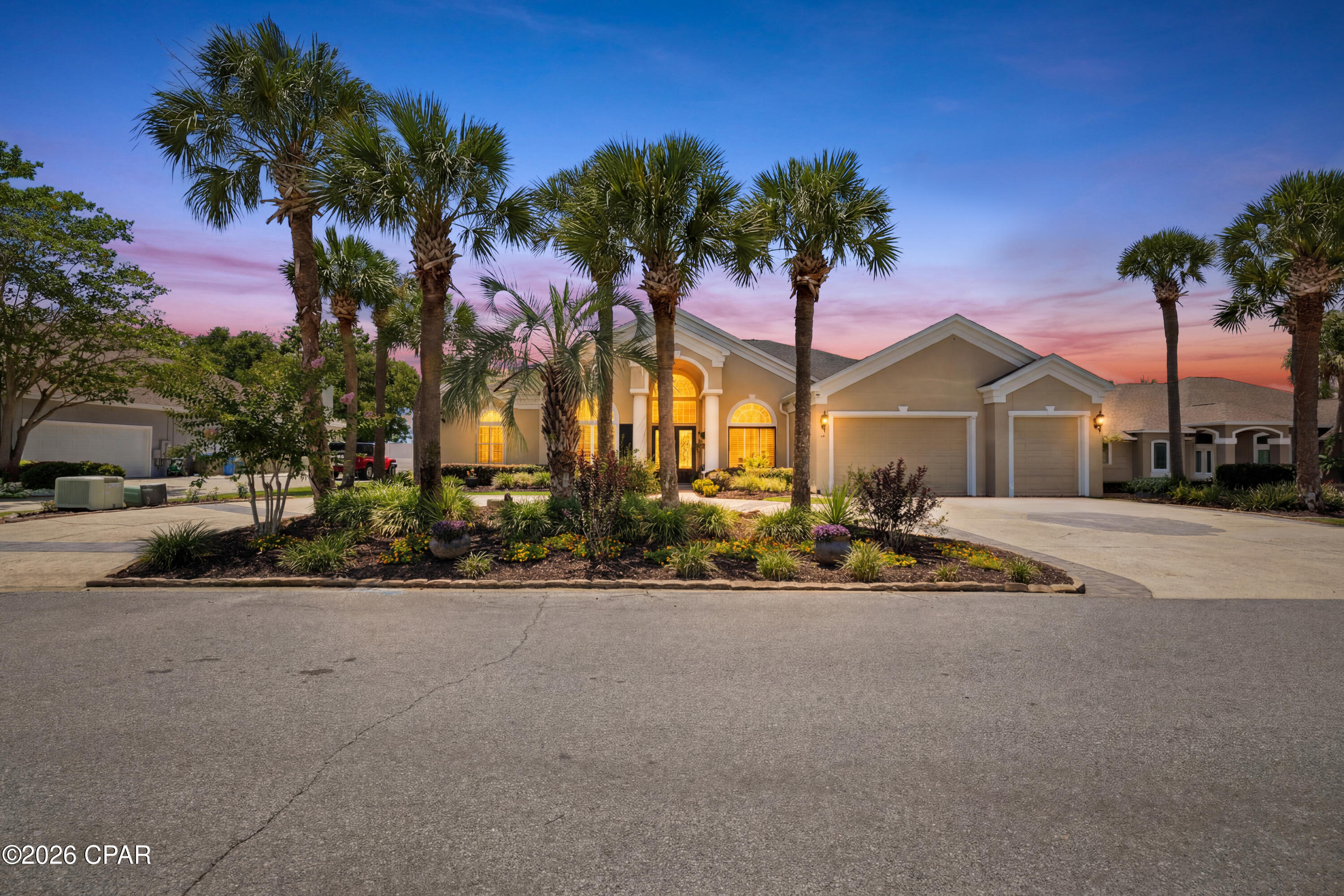 Legend Lakes - Residential