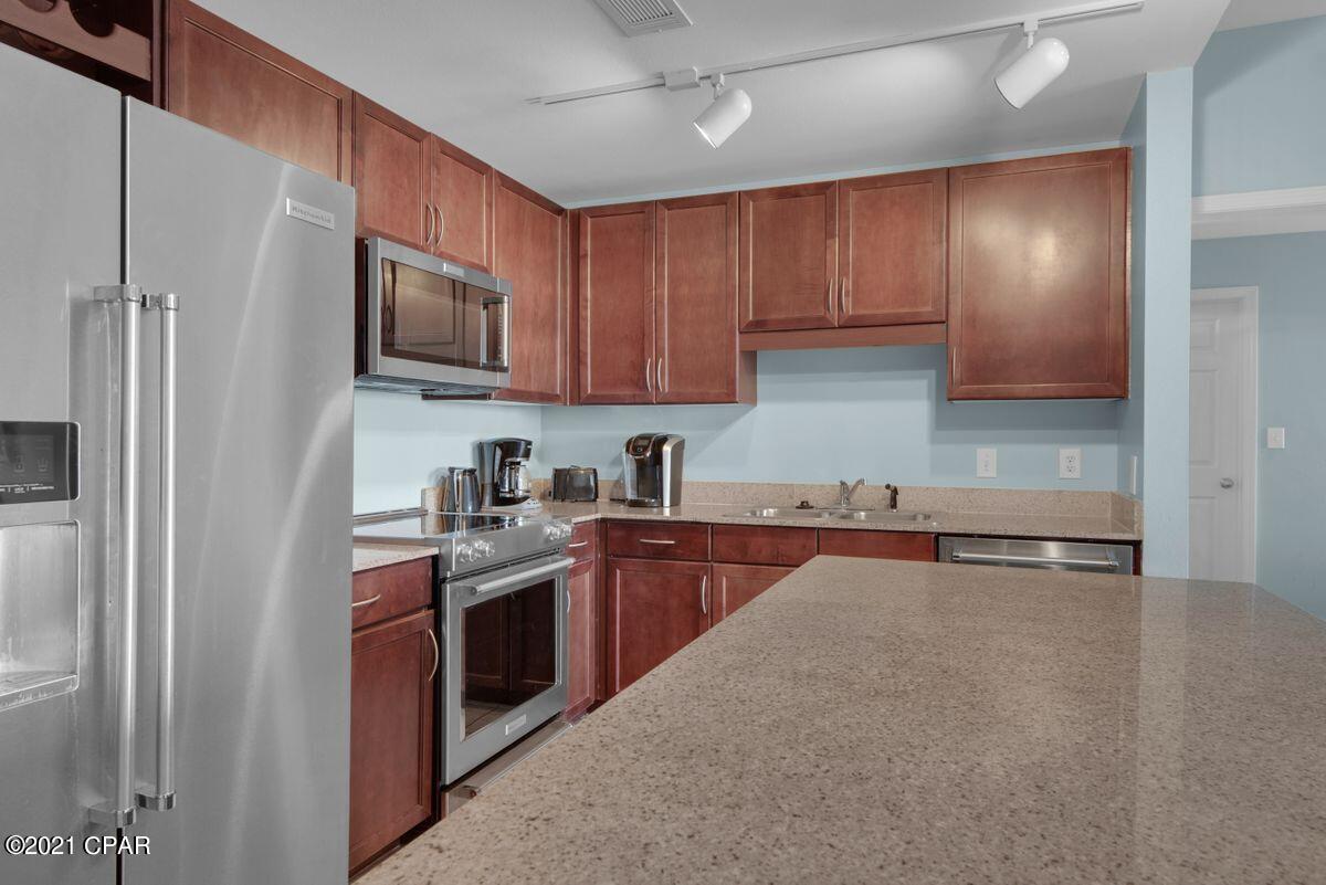 Laketown Wharf - Residential