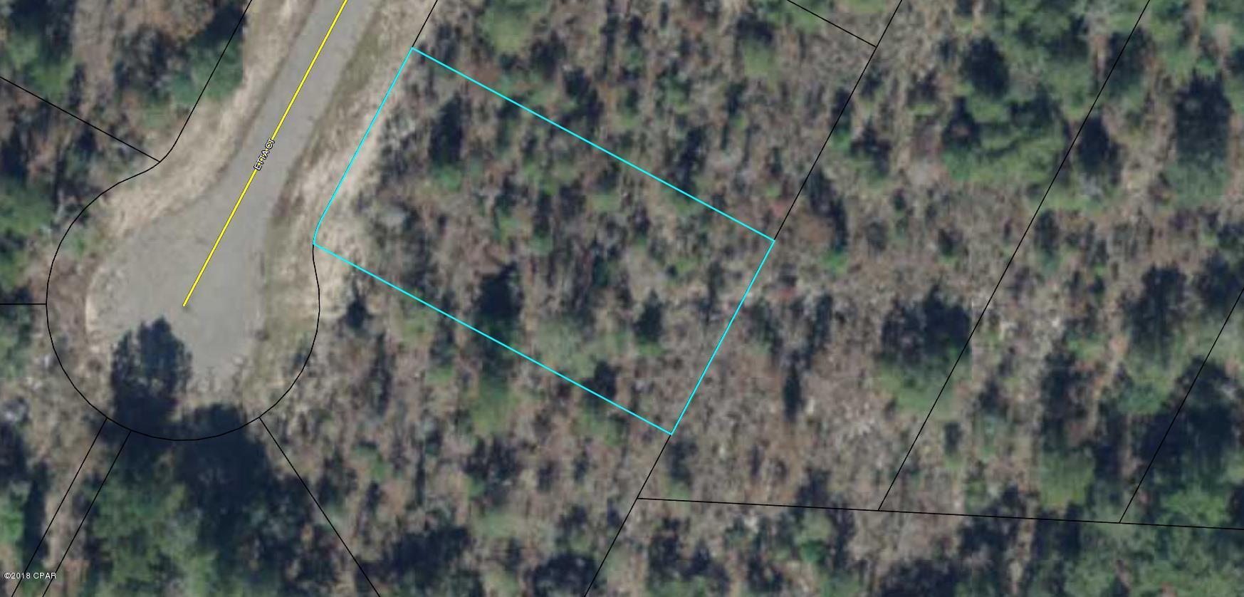 Great building lot in beautiful Sunny Hills Florida. Nestled in a quiet Cul de Sac where you can see deer, raccoon, and many of the indigenous plants & birds that have made Florida a chosen place to live.. Enjoy many of the Sunny Hills amenities like tennis, golf, and some of the best fishing on the planet. This parcel is less than an hour away from The Worlds Most Beautiful Beaches (Panama City Beach), Famous Pier Park Shopping, Tyndall Air Force Base, Marianna Caverns, and Florida's most beautiful Natural Springs where you can Kayak, Canoe, Swim, Snorkel, and Camp. This parcel is priced to sell quickly and may be utilized immediately or hold on for a future investment. It would also be a great graduation or wedding present. Call while it's available.