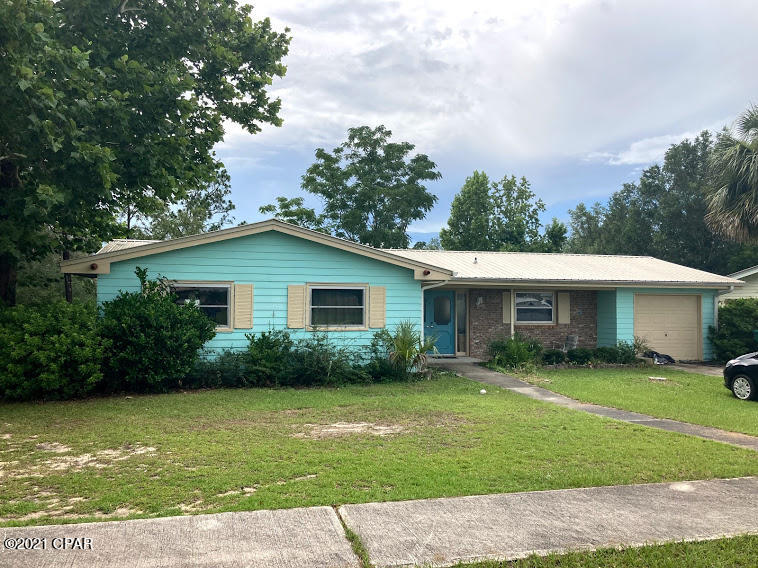 This cozy 1377 sq/ft, 3 bedrooms, 2 baths home is nestled in the heart of the Sunny Hills Subdivision.

Quiet setting in a growing area. Escape the high prices and the hustle and bustle of the beach and settle into this peaceful neighborhood.

Some cosmetic work is needed but a new roof in 2016, and AC system just serviced.

A single car garage and a nice Florida room in the back complete this great home on almost a half-acre.

Sunny hills feature a golf course and access to multiple lakes! Country living but just a short drive to Panama City and the beaches.



SHOWING BY APPOINTMENT ONLY- DO NOT DISTURB OCCUPANTS. CALL FOR APPOINTMENT. PLEASE REFER TO THE AGENT COMMENTS TO REQUEST A SHOWING.