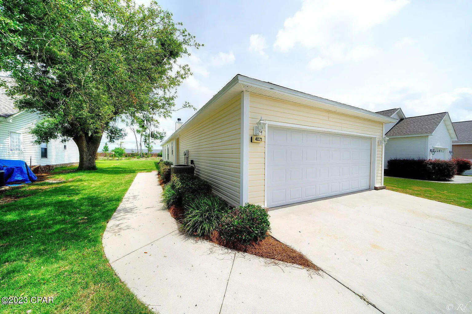 Riverside Ph I - Residential Lease