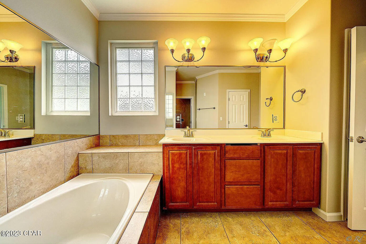 Riverside Ph I - Residential Lease