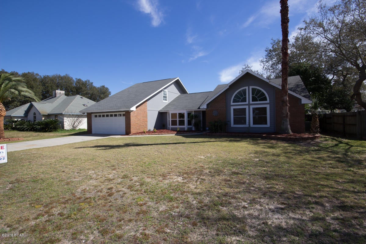 WOW LOOK AT THIS LARGE FOUR BEDROOM THREE FULL BATH LOCATED ON A CUL DE SAC IN THE PATRONIS SCHOOL DISTRICT. KITCHEN HAS BEEN UPDATED WITH GRANITE TOPS, S/STEEL APPLIANCES AND CABINETS. FIREPLACE IN THE FAMILY ROOM WITH BEAUTIFUL HARDWOODS RECENTLY PUT IN THROUGHOUT FAMILY, FOYER, FORMAL DINING AND LIVING ROOM. BOTH DOWNSTAIRS BATHROOMS HAVE BEEN UPDATED. JUST RECENTLY PAINTED INSIDE AND OUTSIDE, NEW CARPET UPSTAIRS IN FOURTH BEDROOM. THERE IS CERAMIC TILE IN THE KITCHEN AND BREAKFAST AREA WITH A BAY WINDOW UNIT LOOKING OUT OVER YOUR LARGE BACKYARD. DOWNSTAIRS ARE THREE BEDROOMS WITH TWO FULL BATHS AND UPSTAIRS IS THE FOURTH BEDROOM WITH A FULL BATH. 2 CAR GARAGE WITH OVERHEAD STORAGE, NEW SEPTIC SYSTEM AND DRAIN FIELD, NEW WOOD PARTY DECK SPANNING MOST OF THE BACK OF THE HOME.