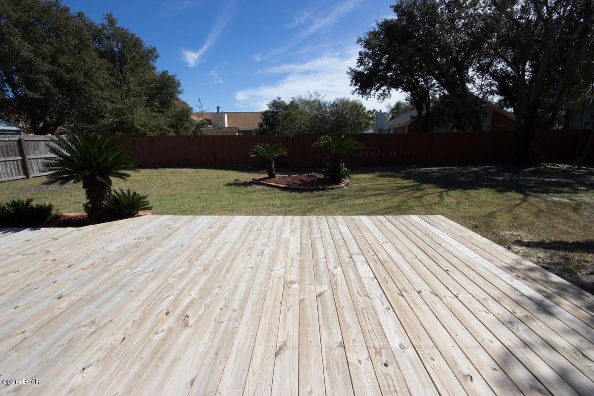 North Lagoon Oaks 6th Add - Residential
