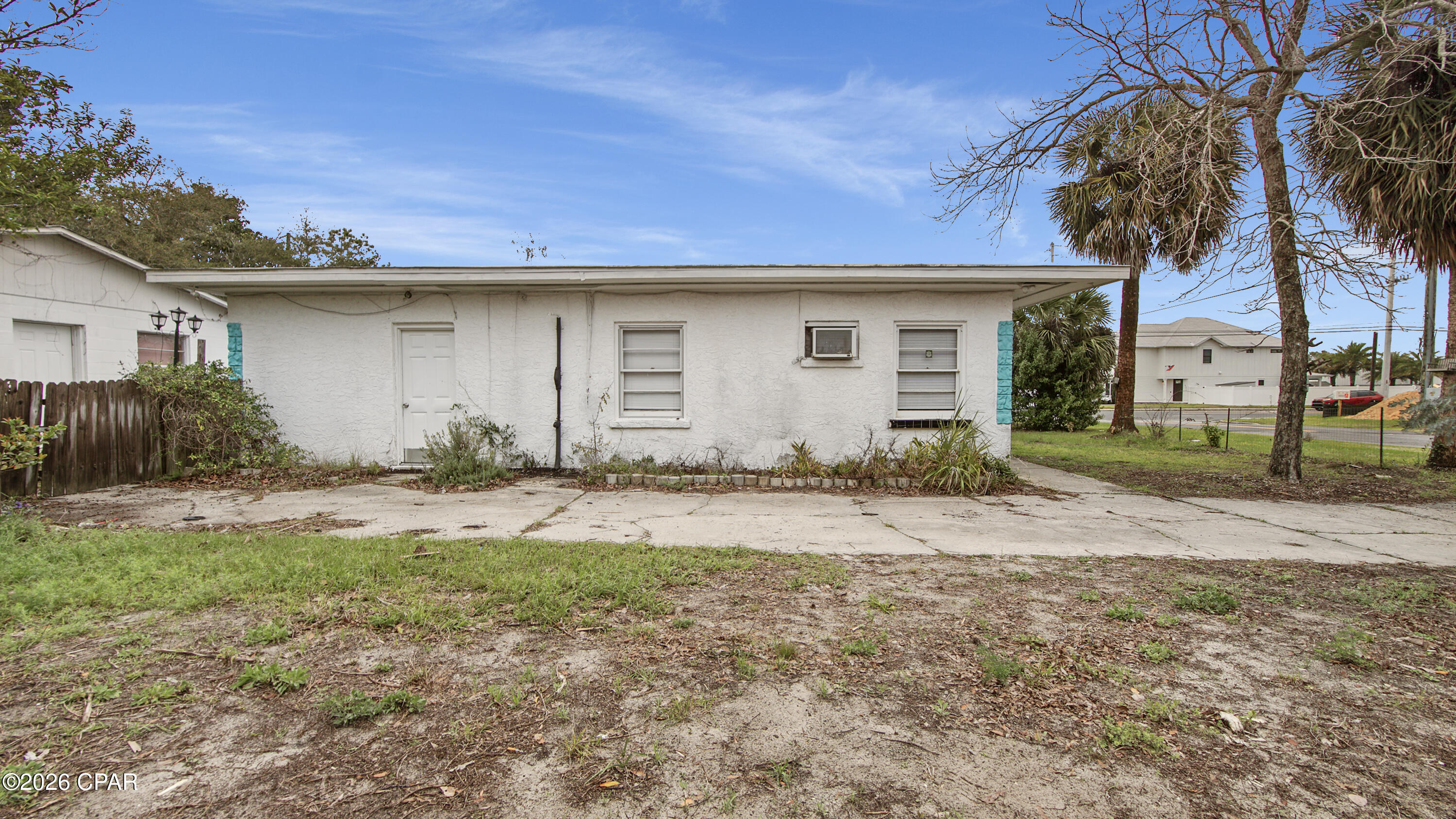 Hutchison's 1st To Bahama Bch - Residential
