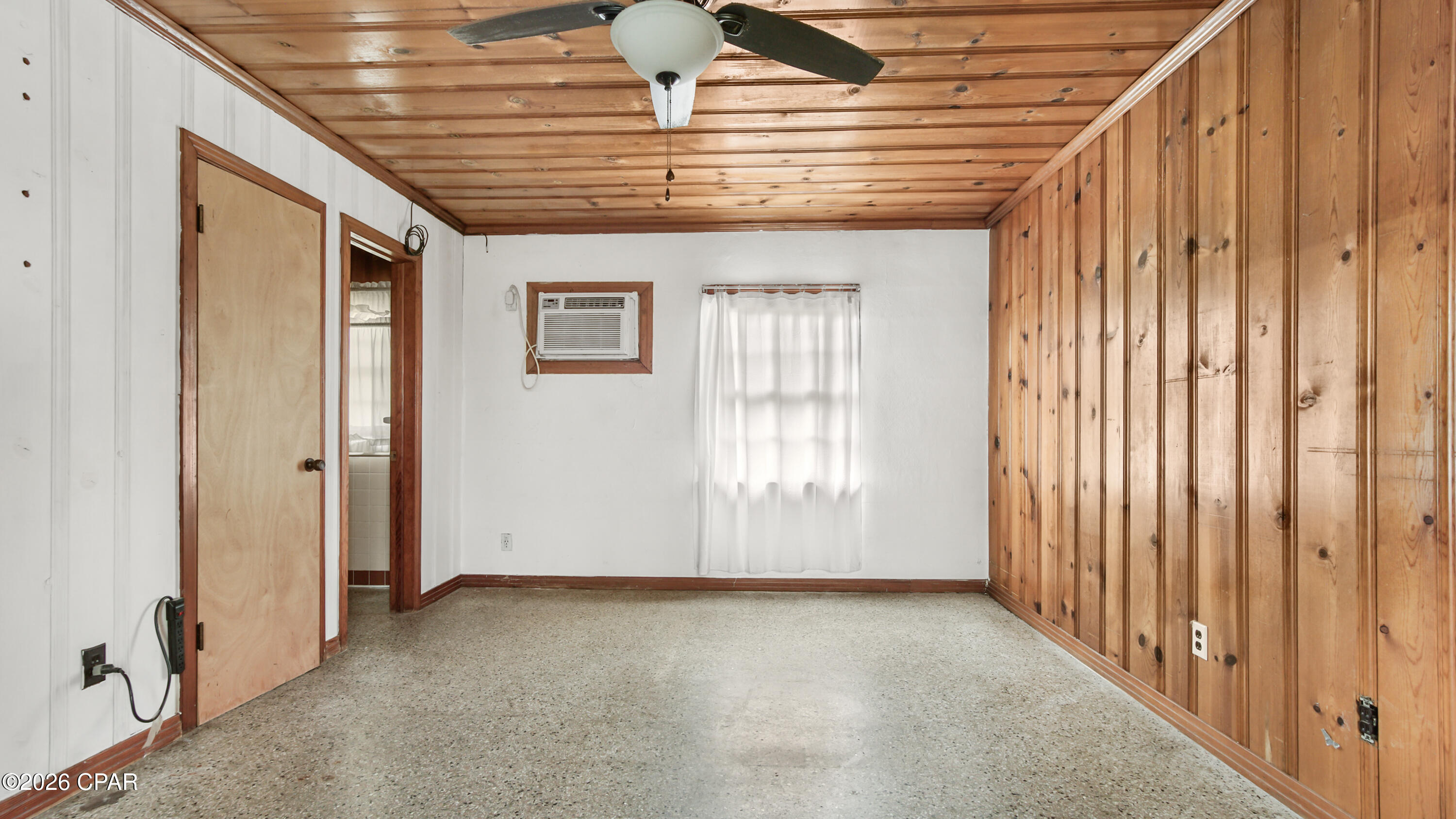 Hutchison's 1st To Bahama Bch - Residential