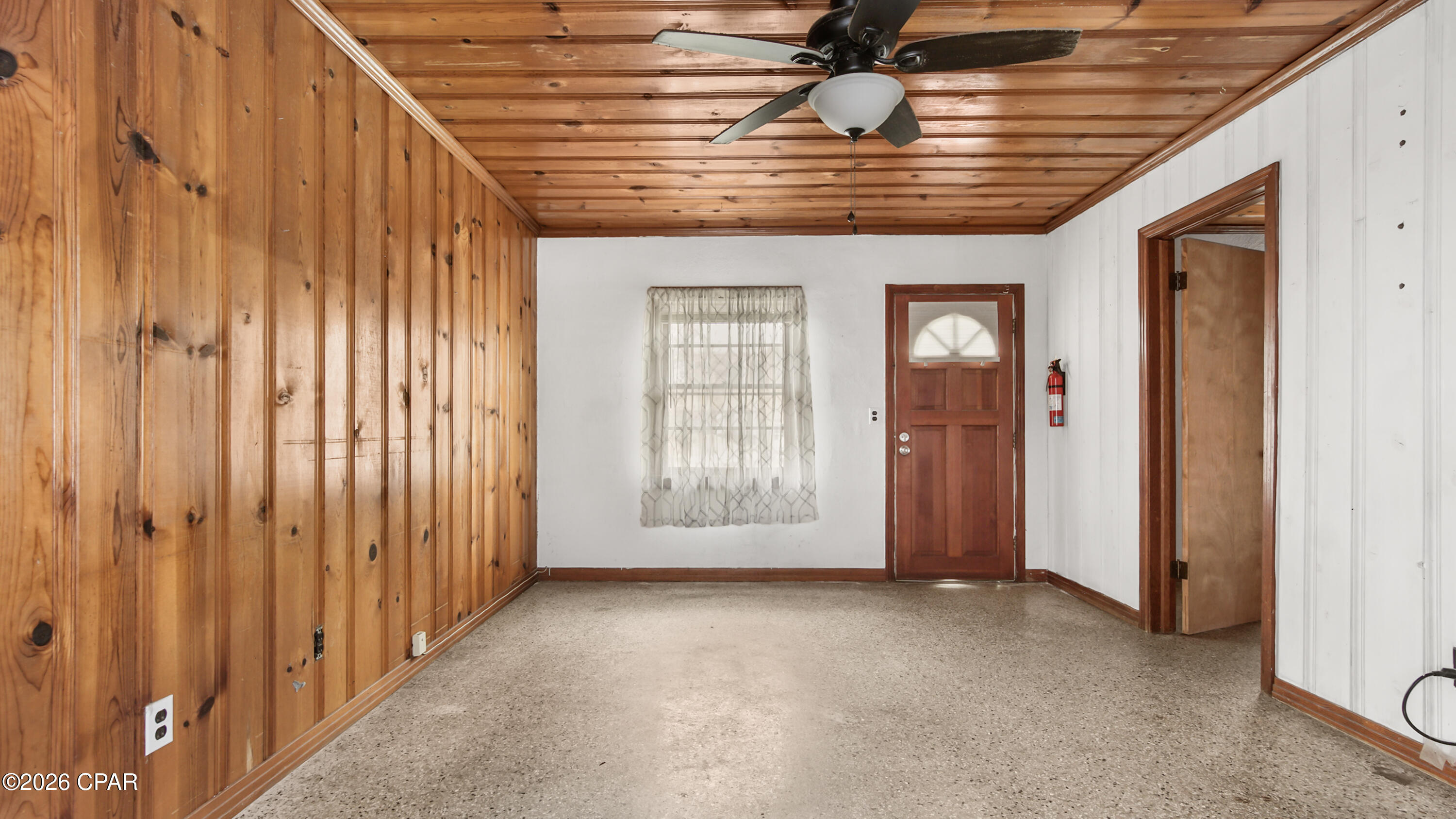 Hutchison's 1st To Bahama Bch - Residential