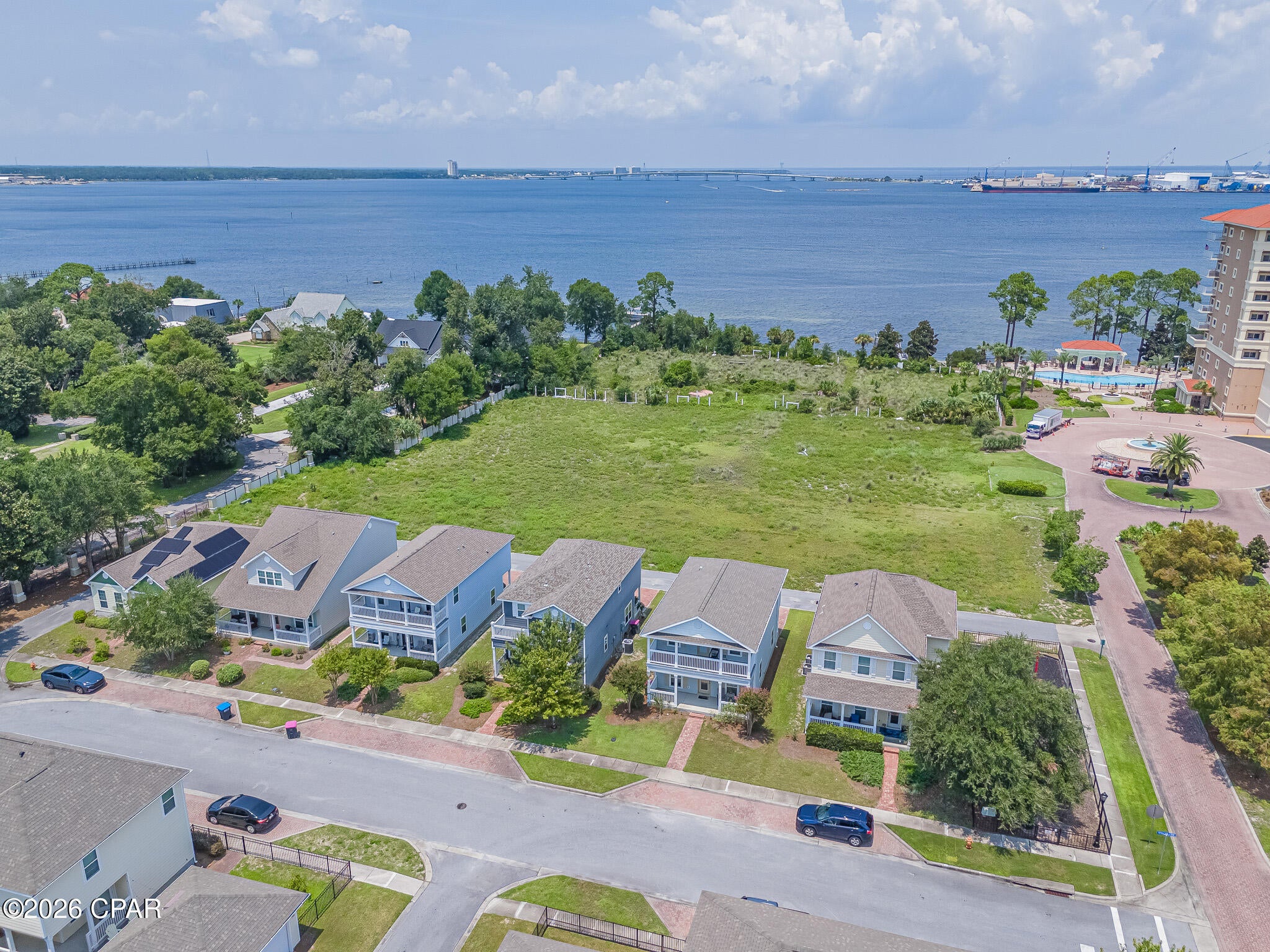 Magnolia Bay Club - Residential