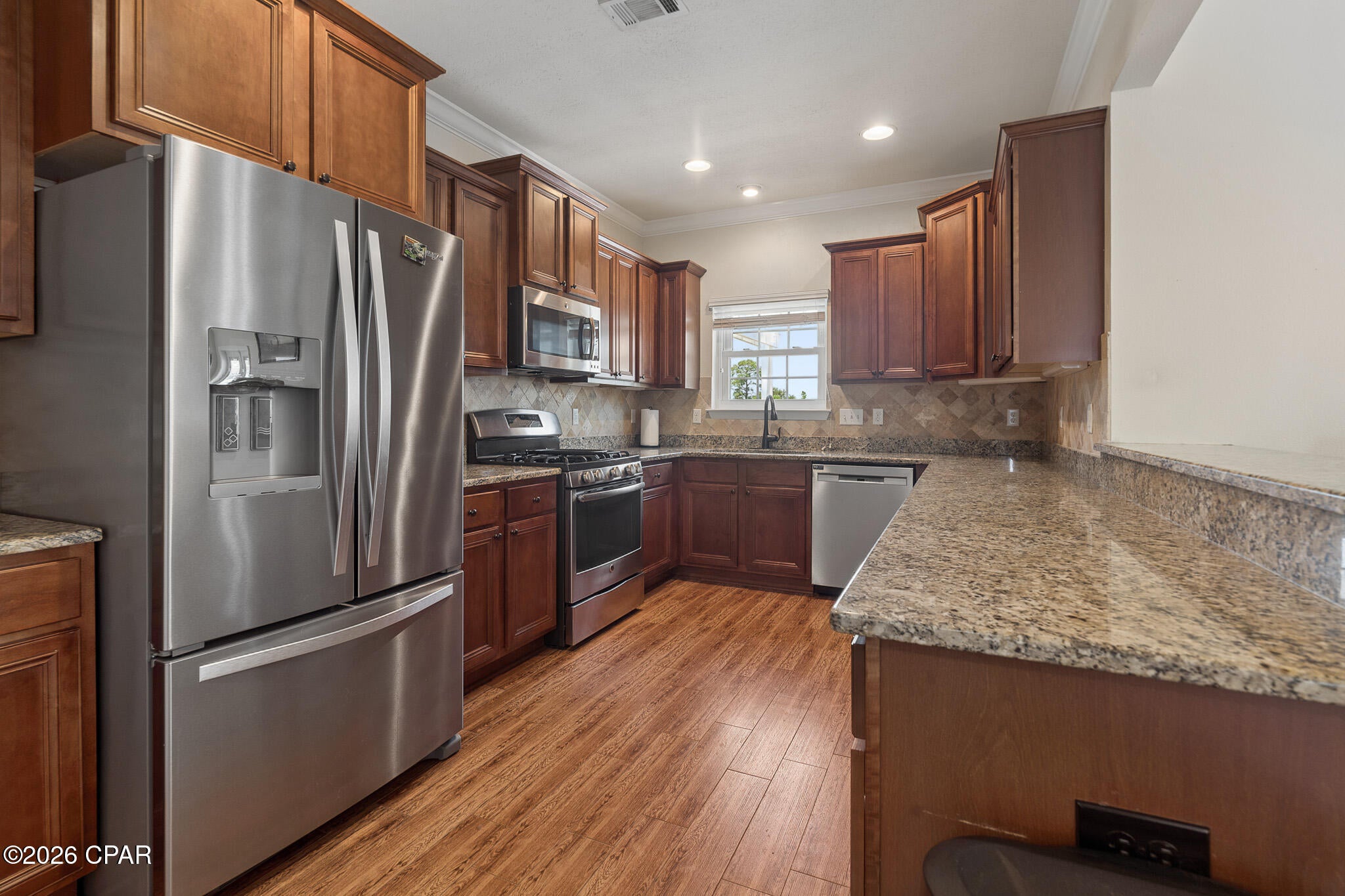 Magnolia Bay Club - Residential
