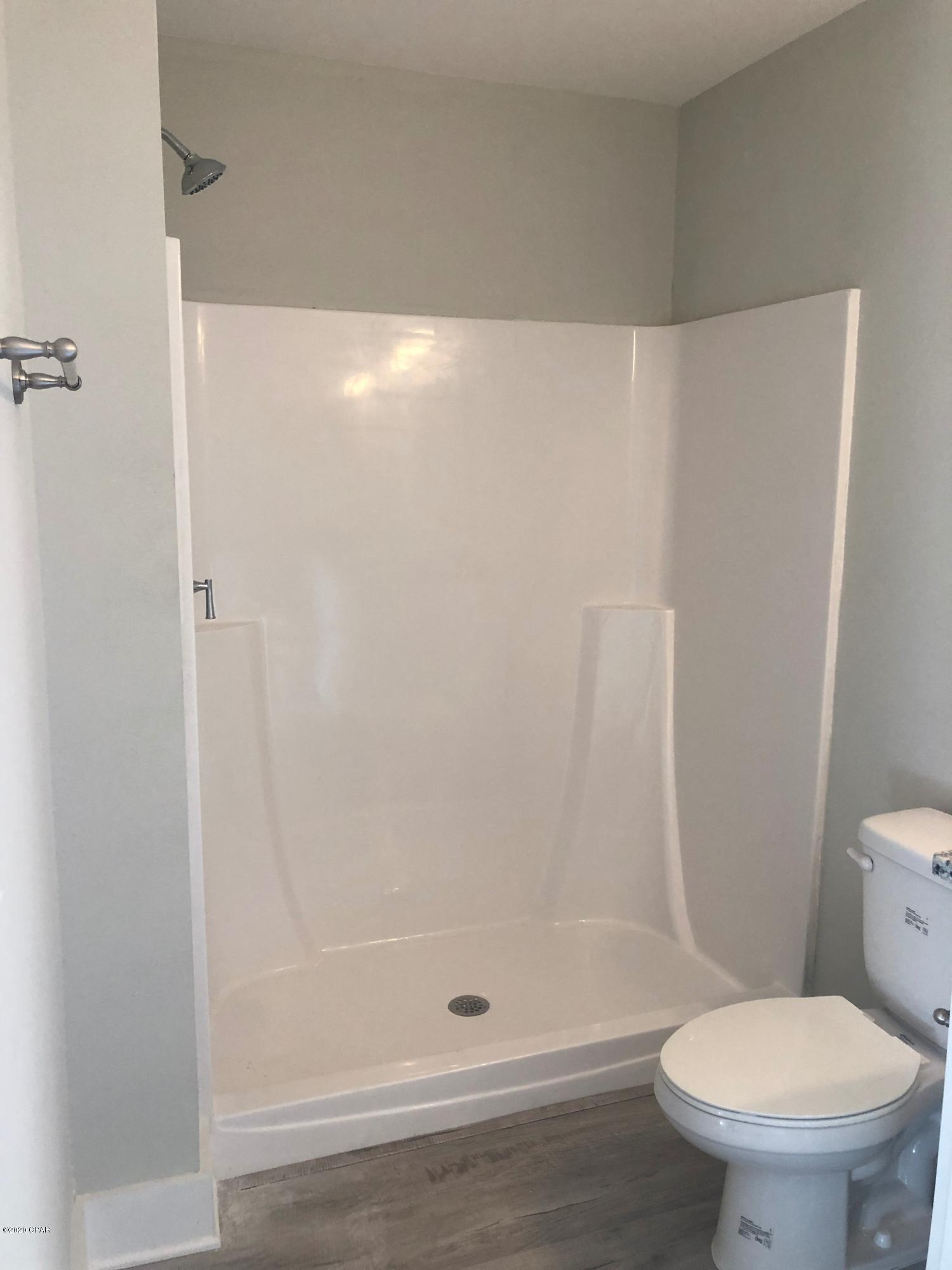 [No Recorded Subdiv] - Residential Lease
