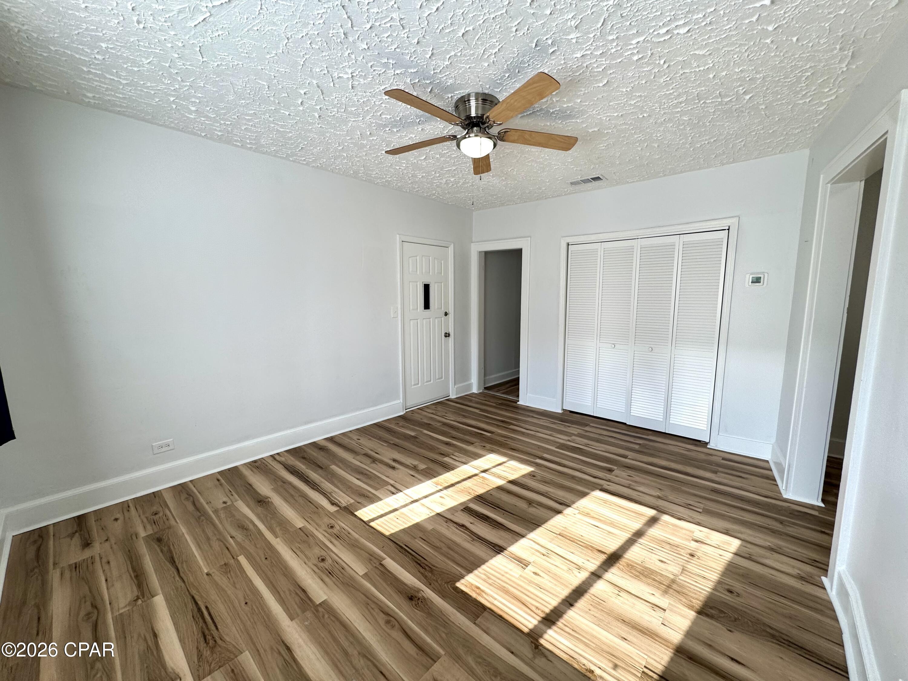 [No Recorded Subdiv] - Residential Lease