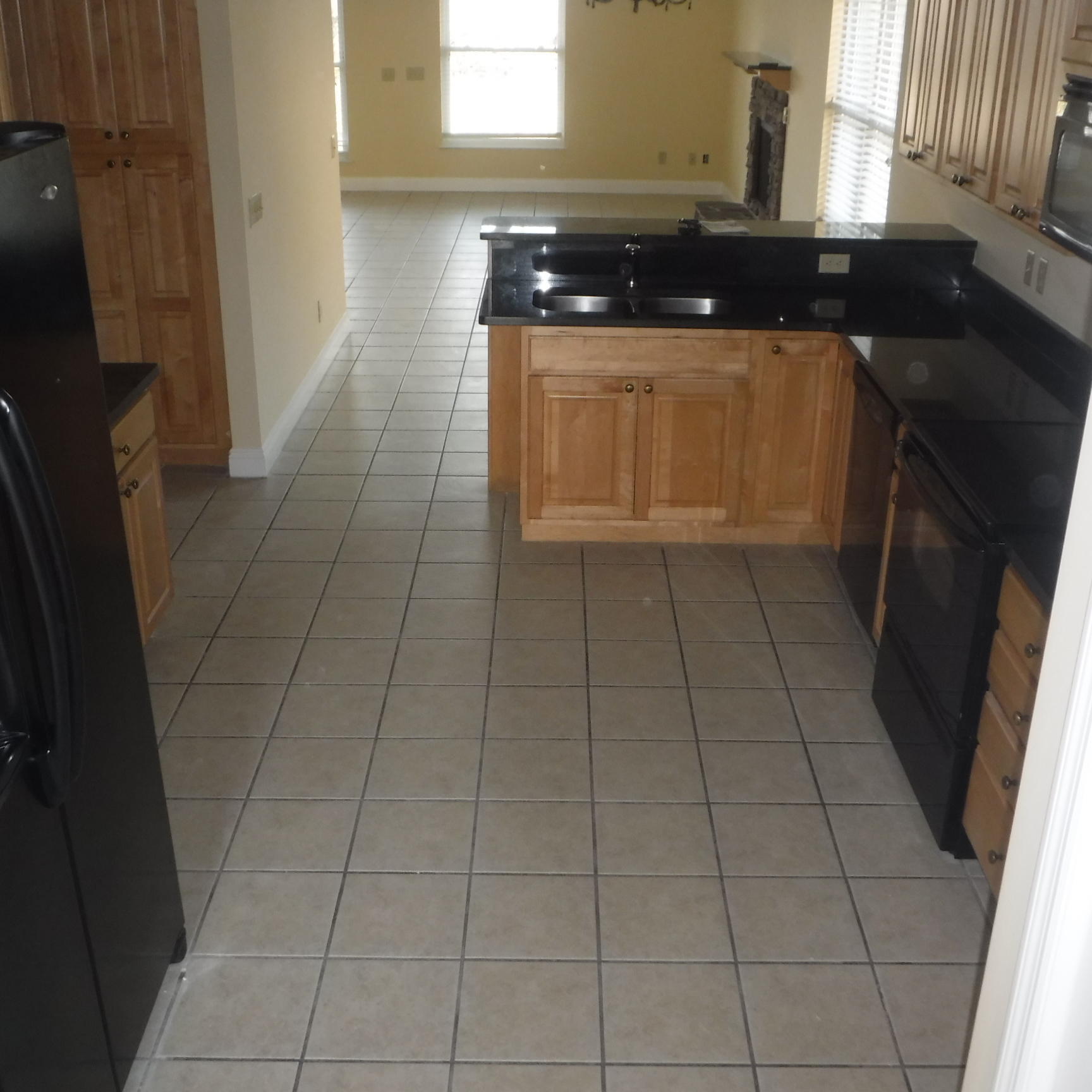Riverside Ph I - Residential Lease