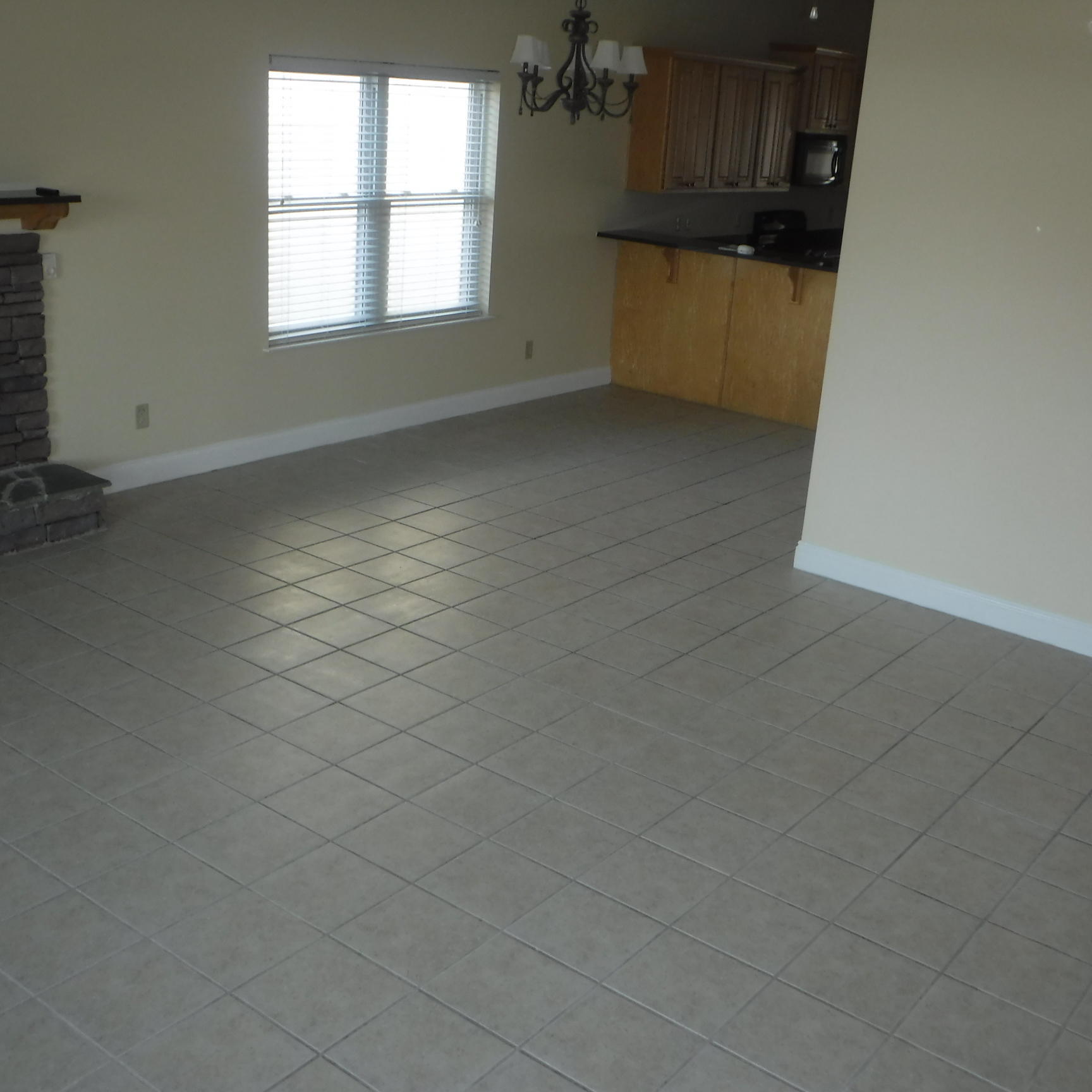 Riverside Ph I - Residential Lease