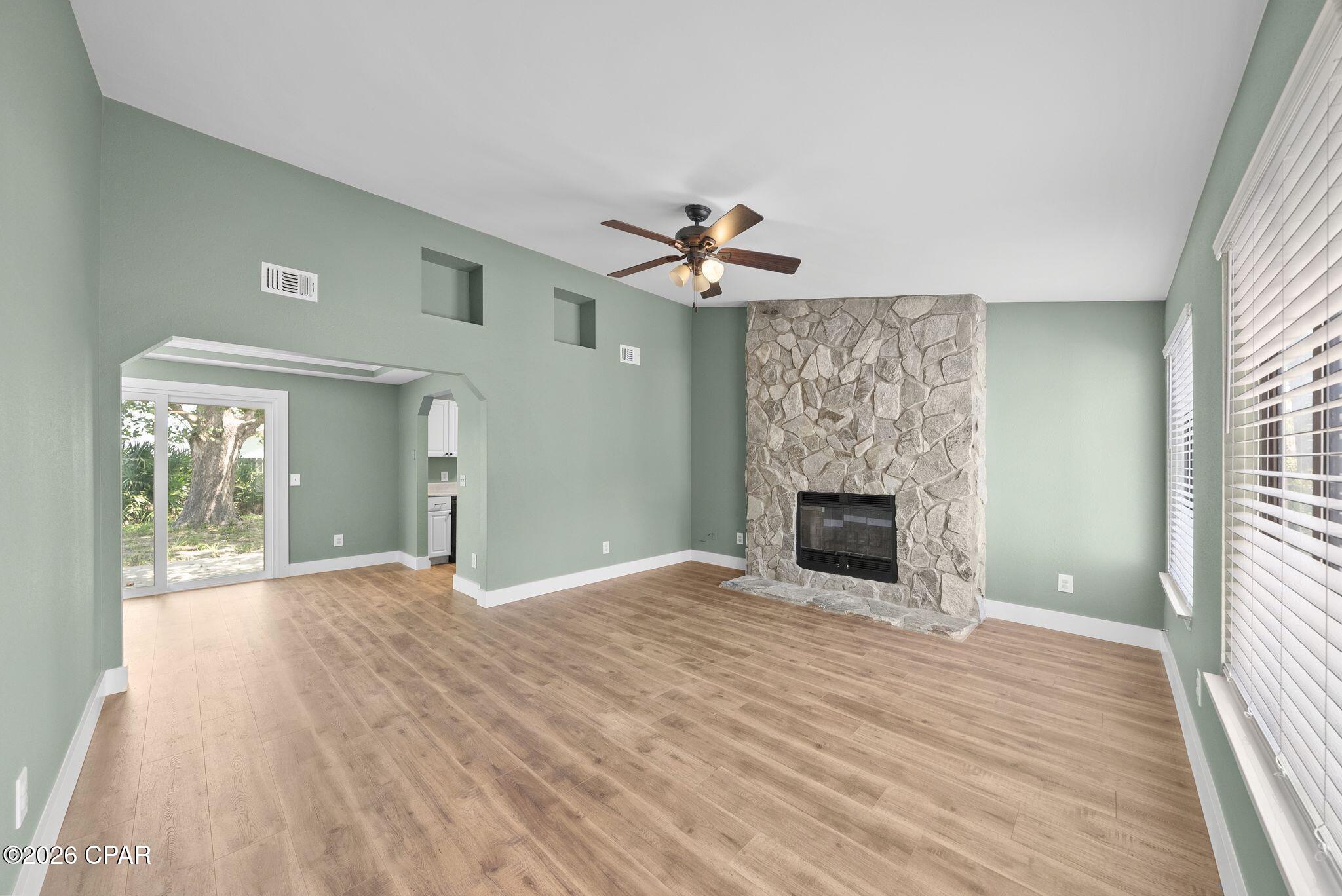 Treasure Palms - Residential