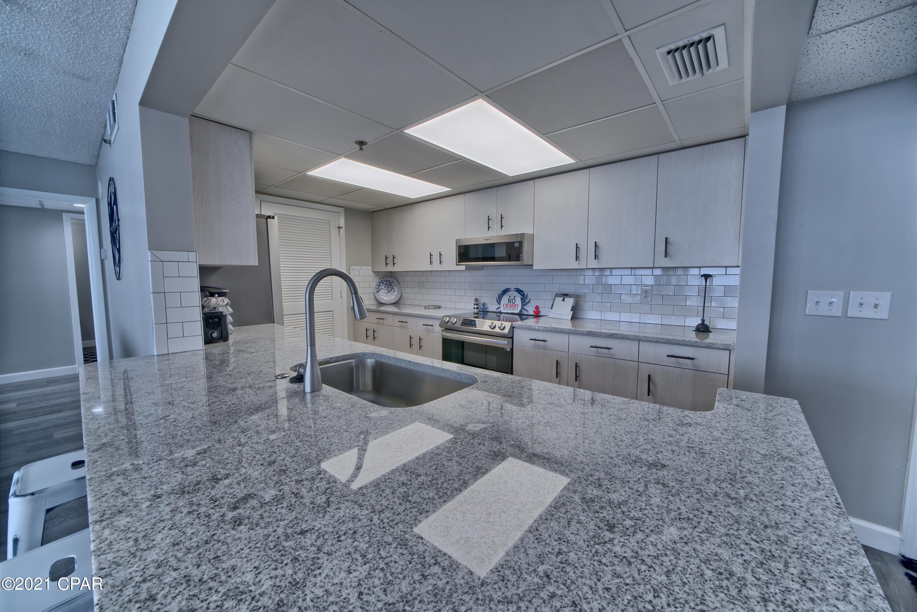 Long Beach Towers III - Residential