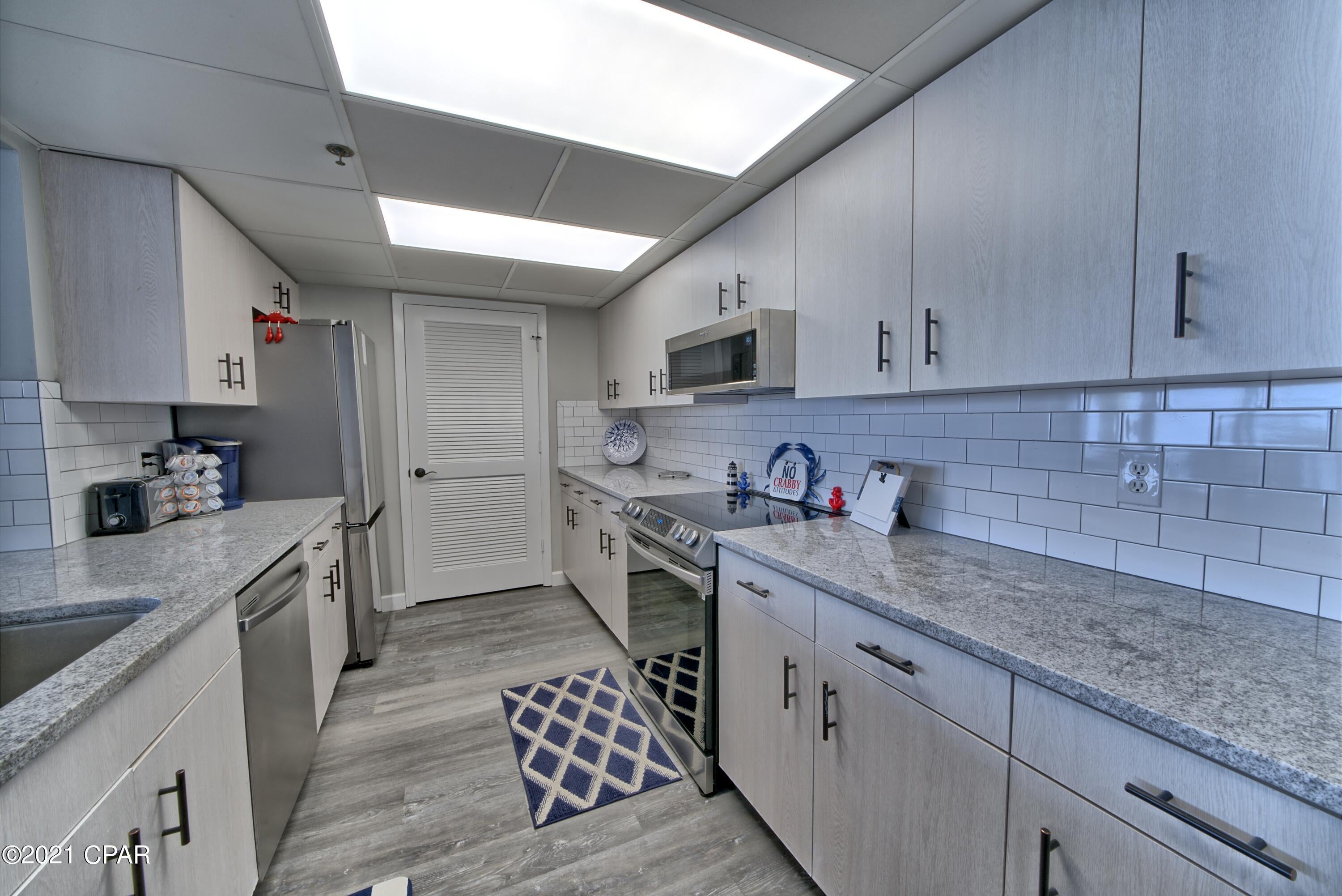 Long Beach Towers III - Residential