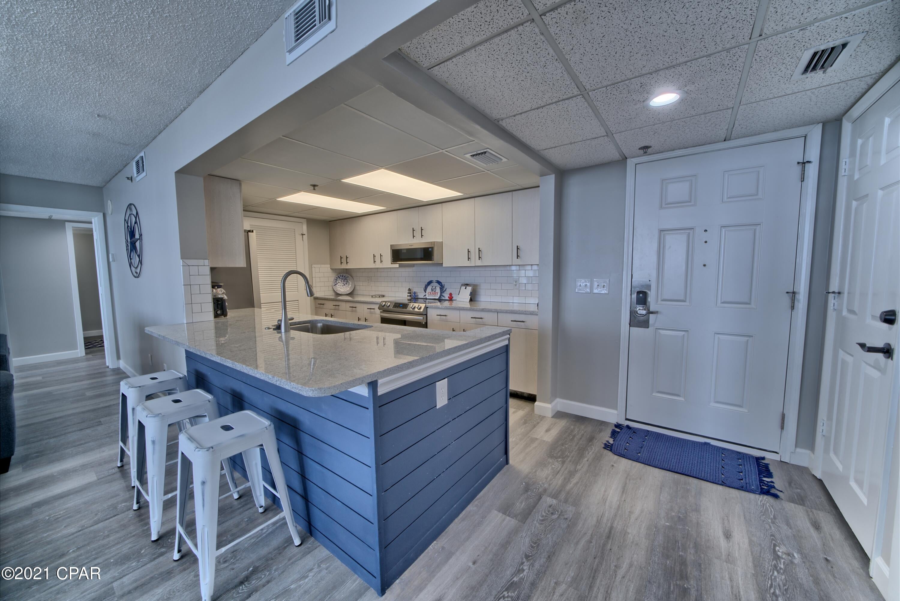 Long Beach Towers III - Residential