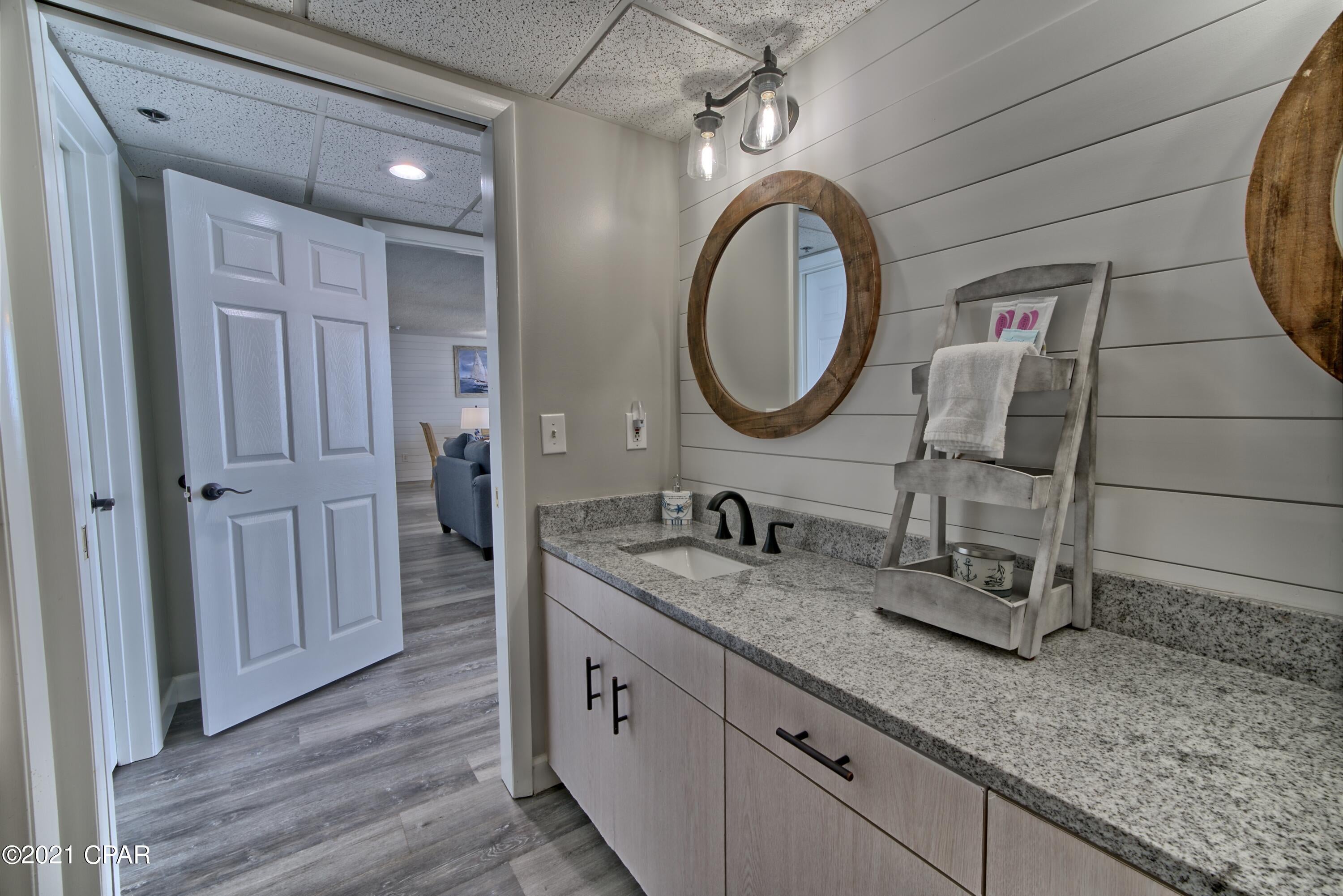 Long Beach Towers III - Residential