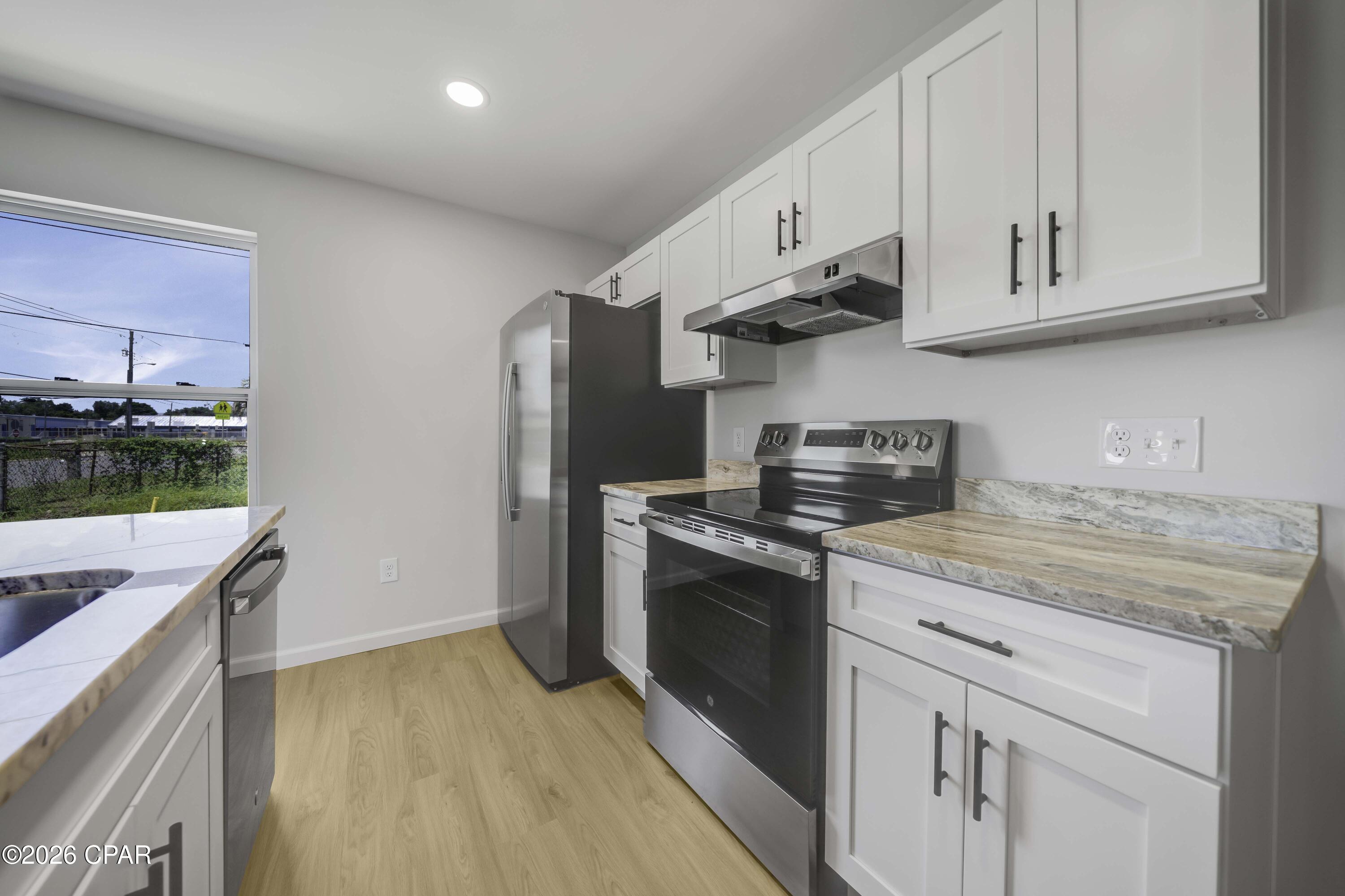 [No Recorded Subdiv] - Residential Lease