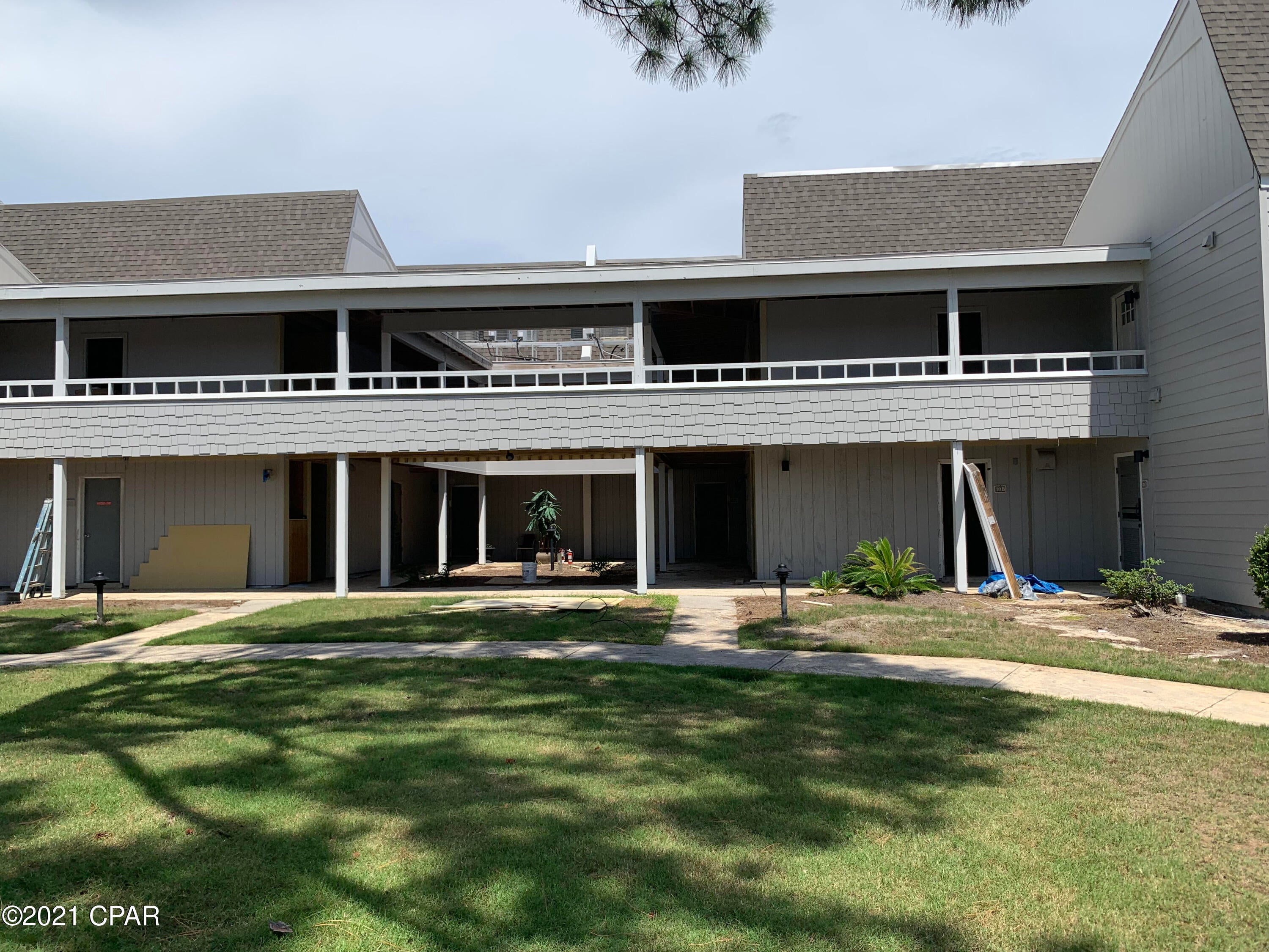 'CURRENTLY UNDER CONTRACT, SELLER ACCEPTING BACKUP OFFERS' This unit is stripped to the studs and ready for you to create your unit to your taste. Walking distance to the marina and golf course. Bay Point has 24 hour roving security, a championship golf course, several restaurants, a marina (under construction) clay tennis courts, and a Sheraton resort hotel on property.