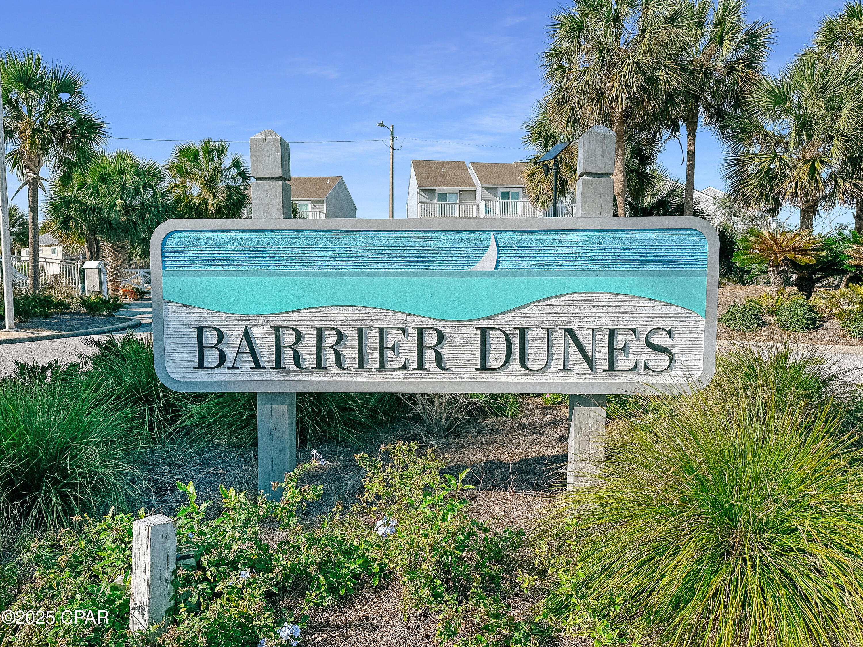 Barrier Dunes - Land