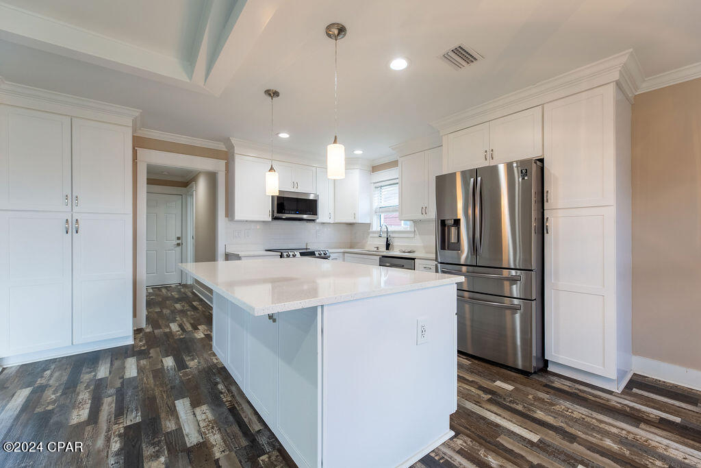 Belaire Estates U-1 Replat - Residential Lease