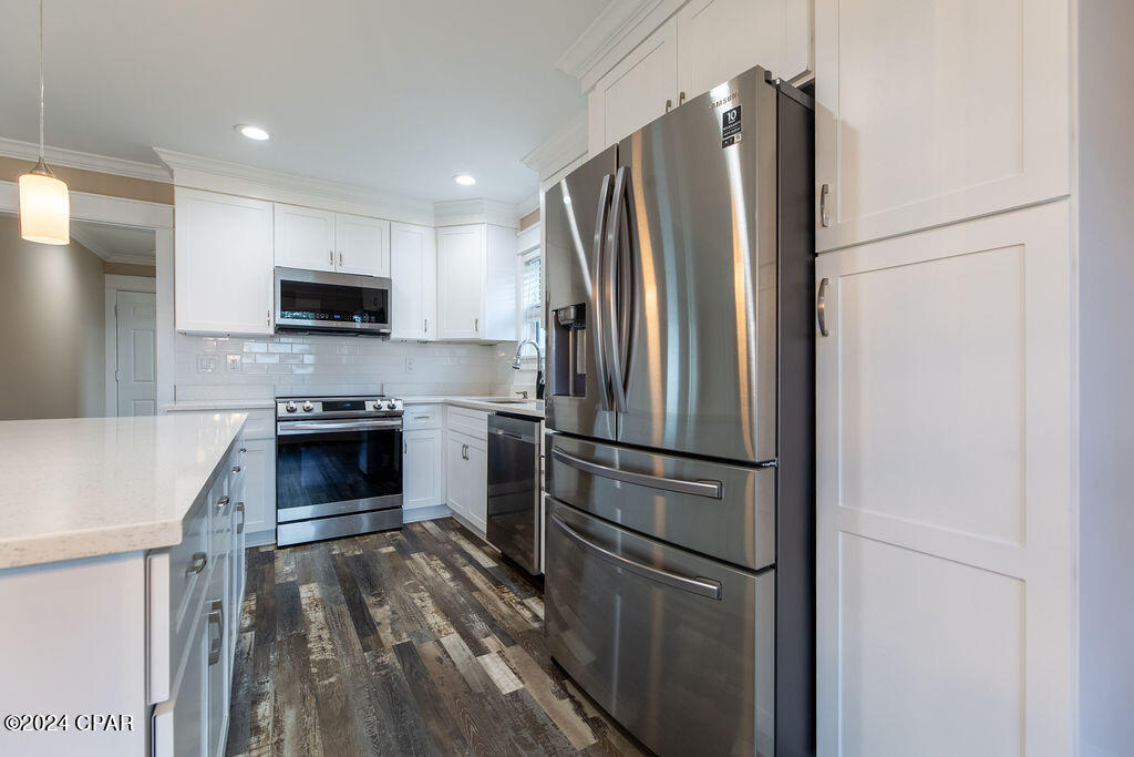 Belaire Estates U-1 Replat - Residential Lease