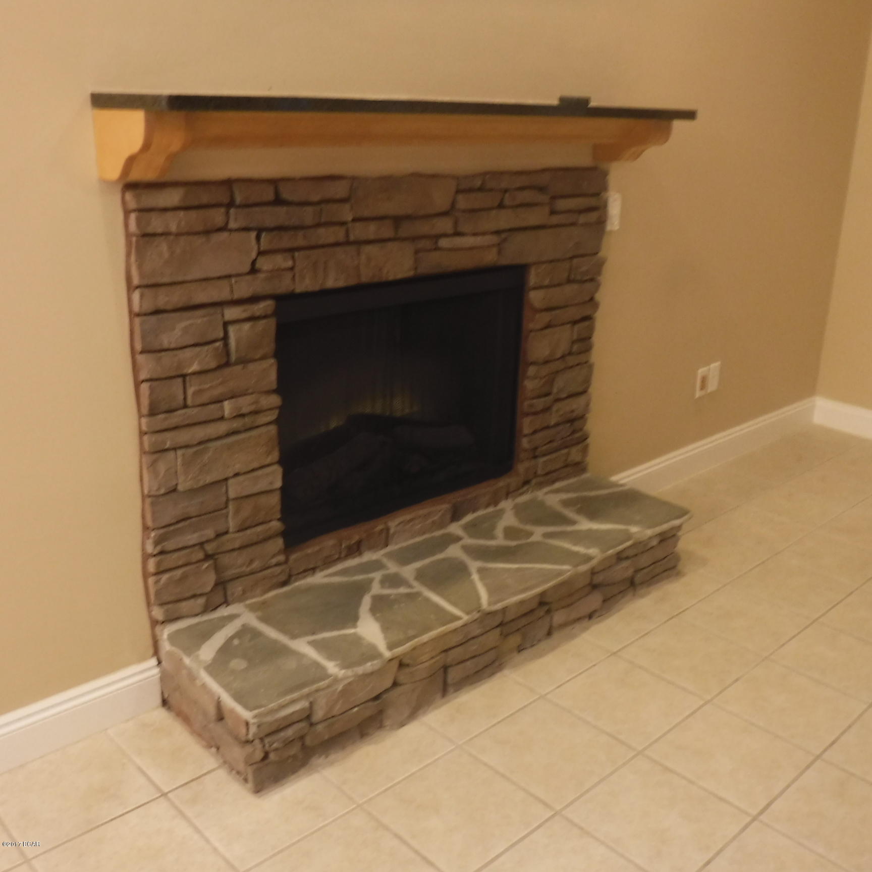Riverside Park - Residential Lease