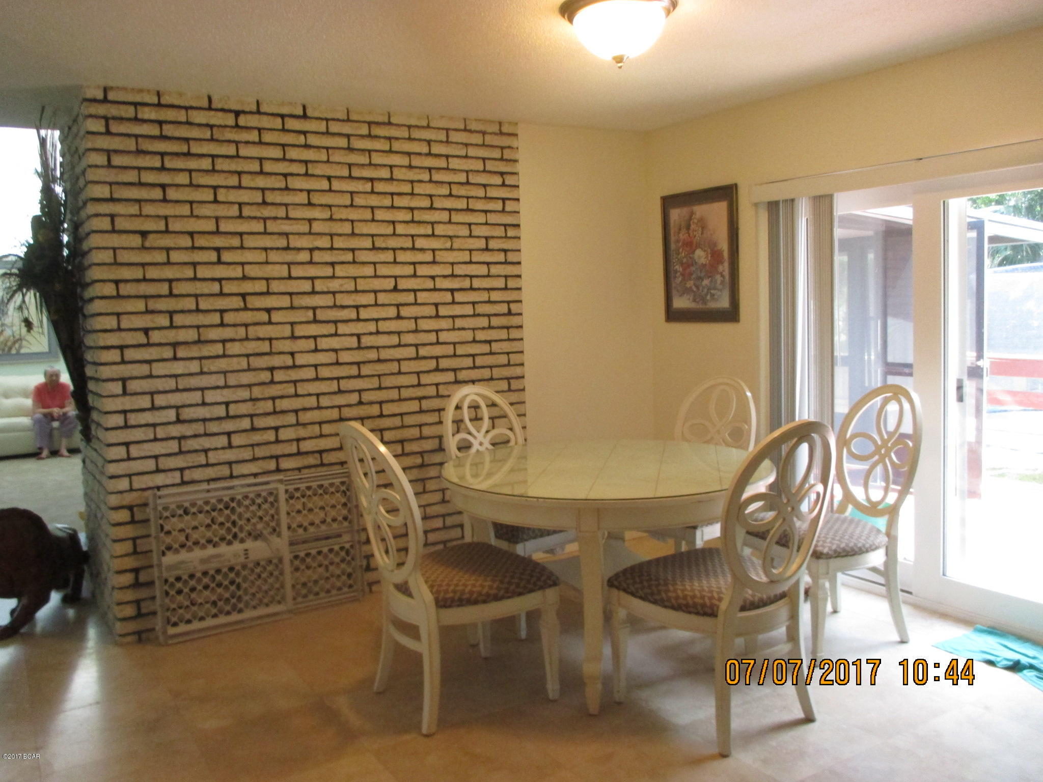 Holiday Beach Unit 16 - Residential Lease